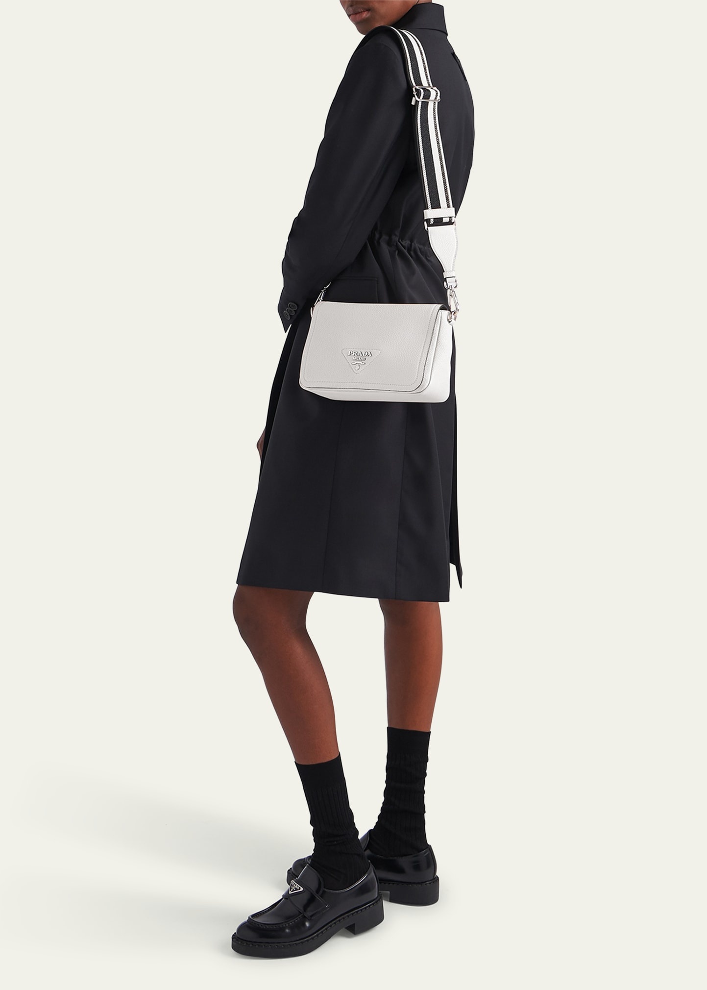Small Logo Soft Leather Shoulder Bag - 4