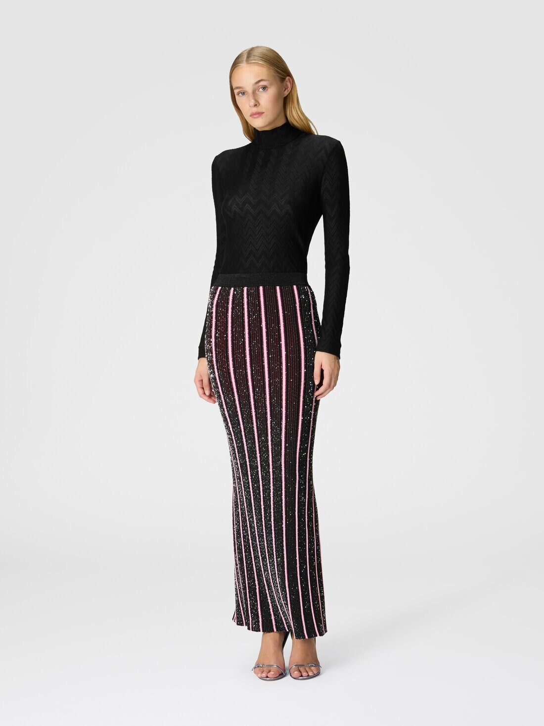 Long ribbed ribbed skirt with sequins - 2