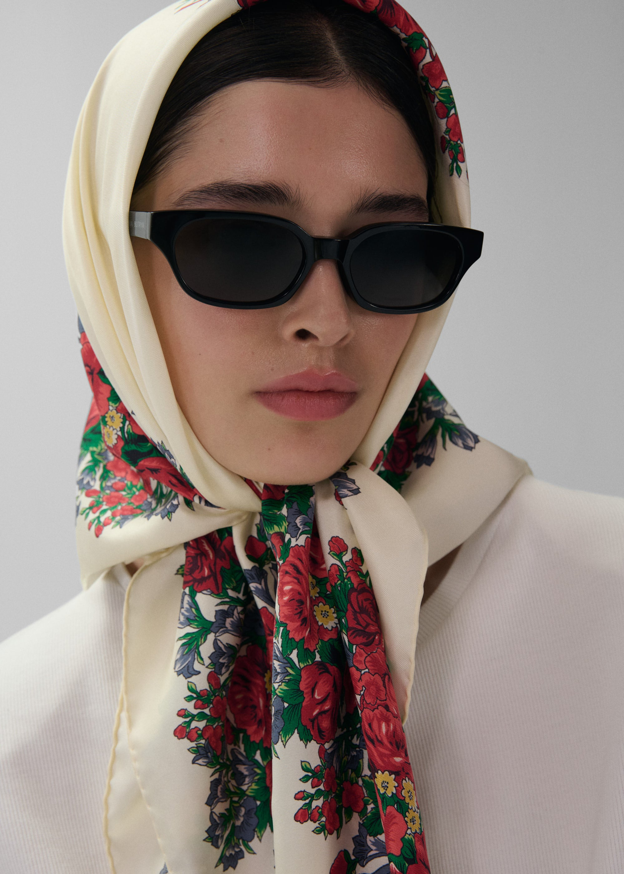 Folk floral print scarf in cream - 4