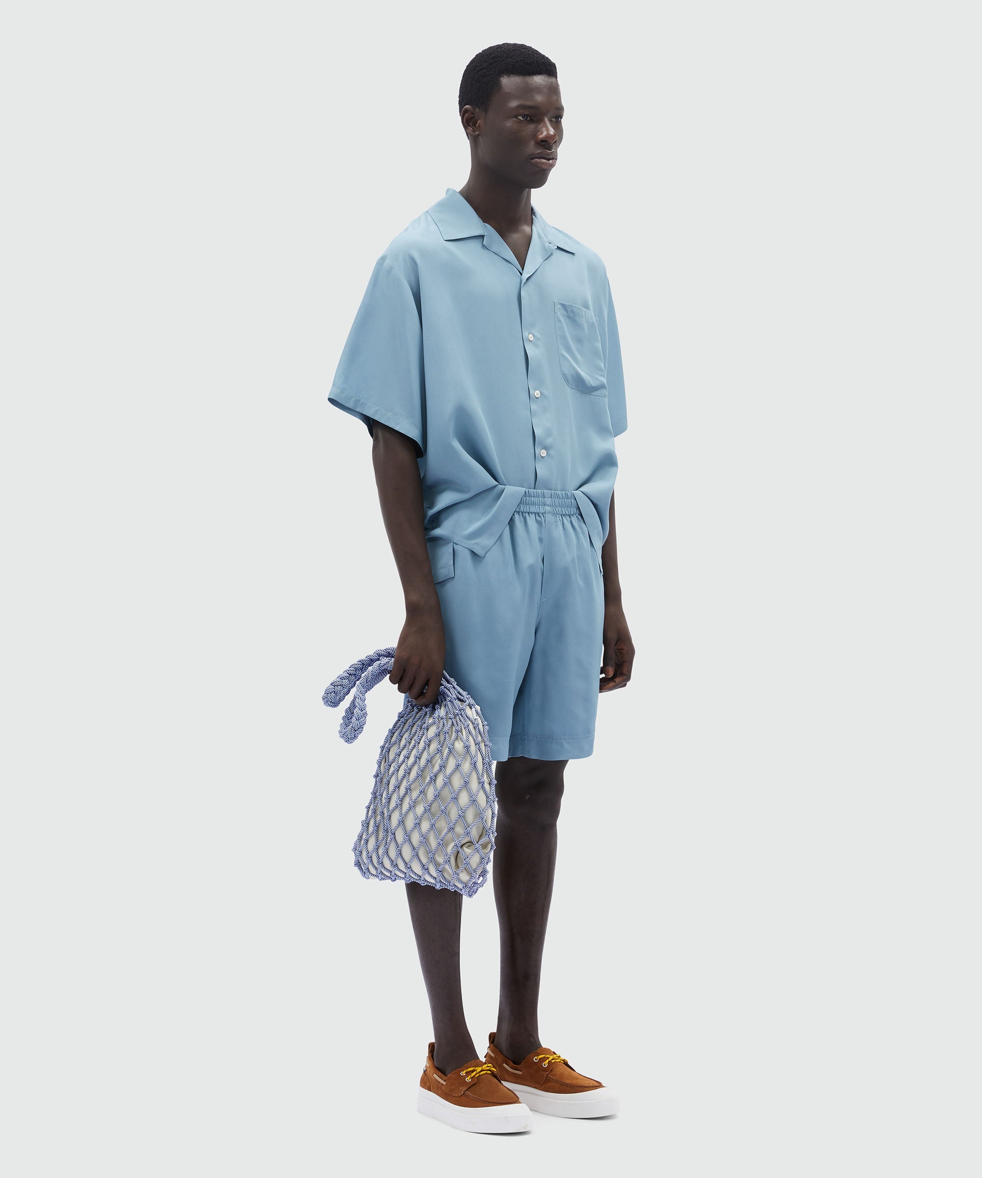 Bermuda shorts in powder blue fluid viscose - 4