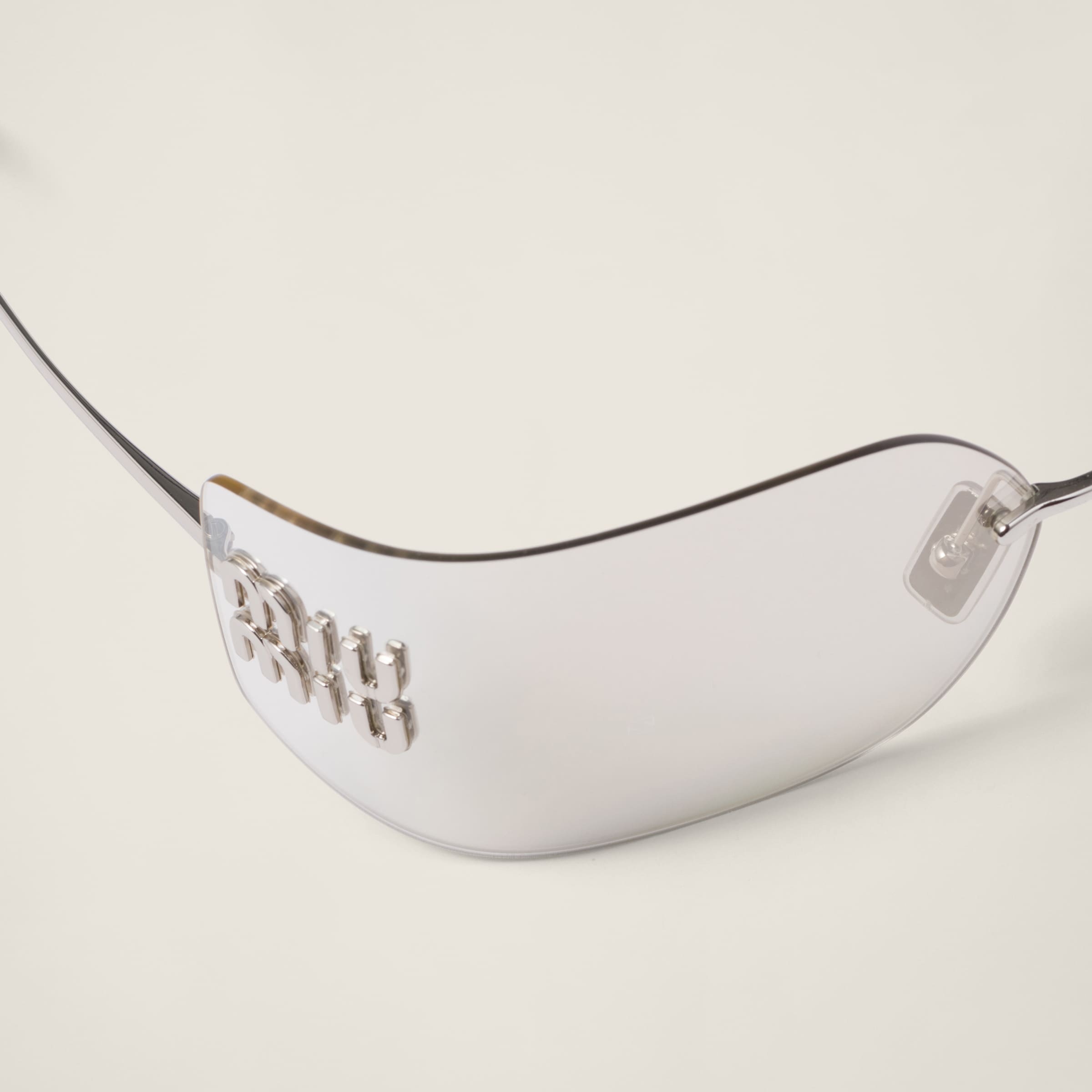 Miu Miu Miu Miu Runway sunglasses | REVERSIBLE