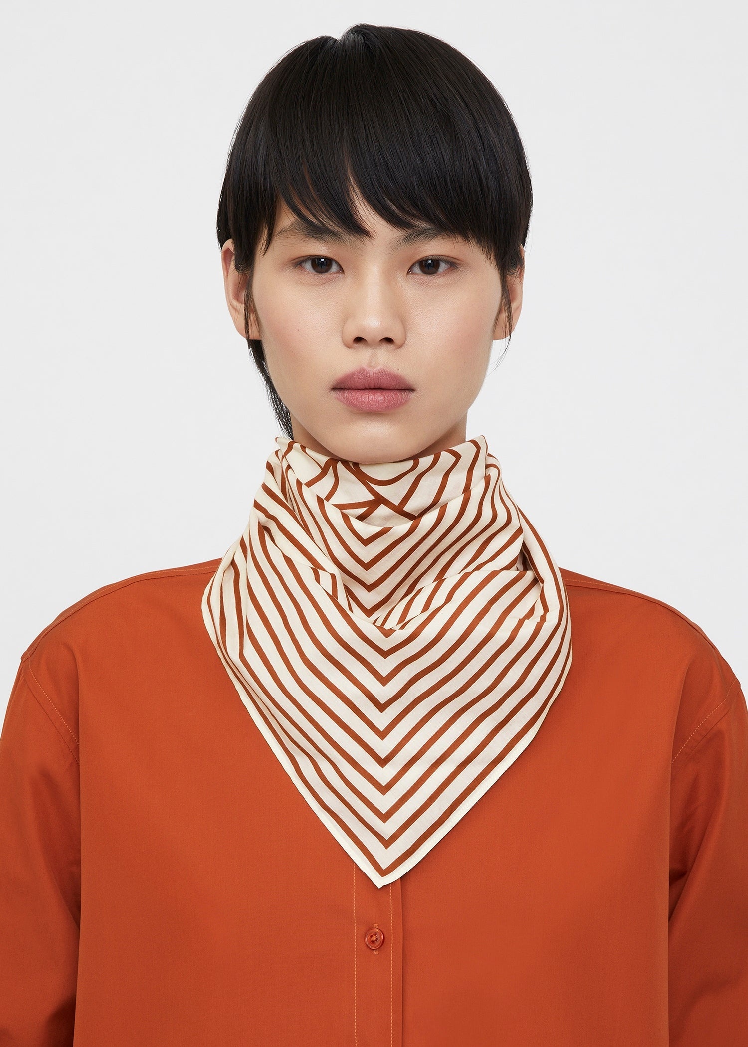 Signature monogram silk cotton scarf bloody mary - 3