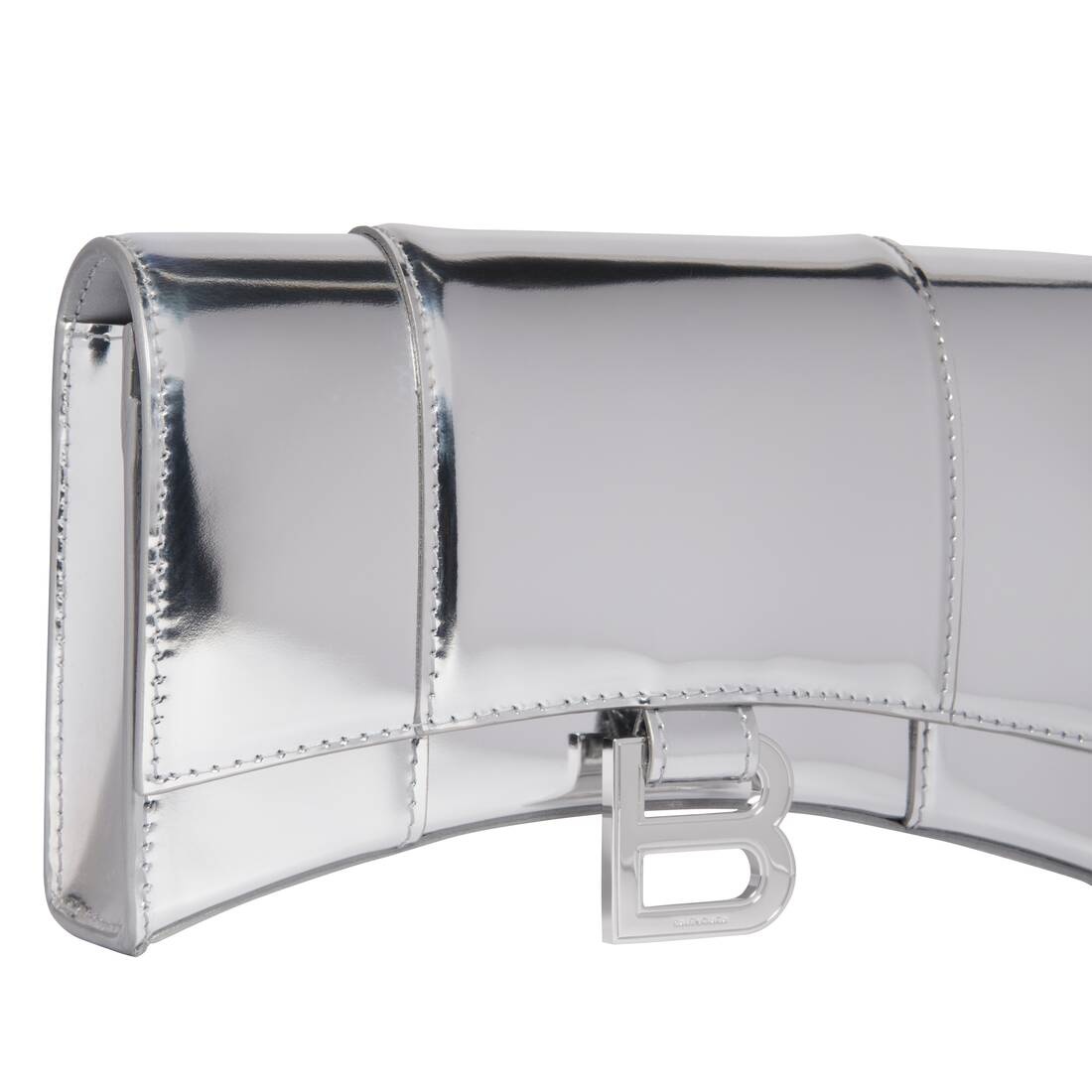 Women's Hourglass Wallet On Chain Mirror Effect in Silver - 7
