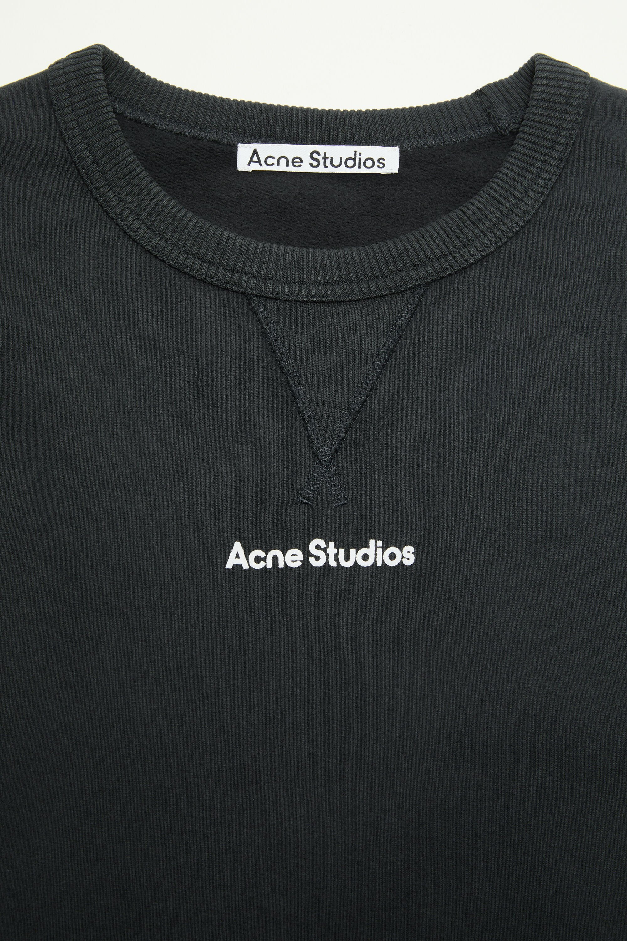 Logo stamp sweater - Black - 4