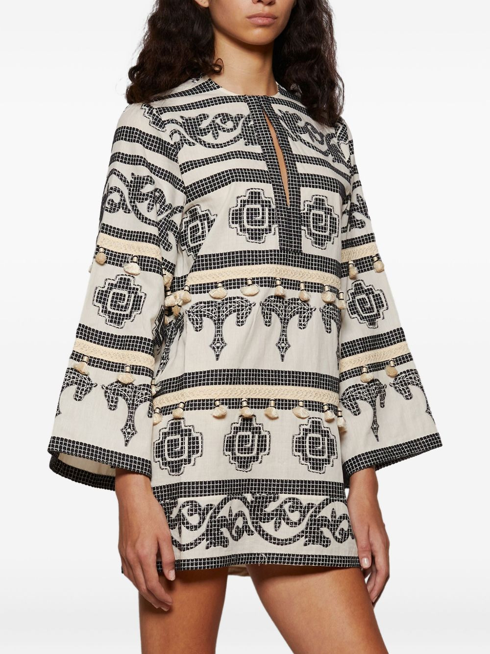 Temple embroidered-tassels tunic - 3