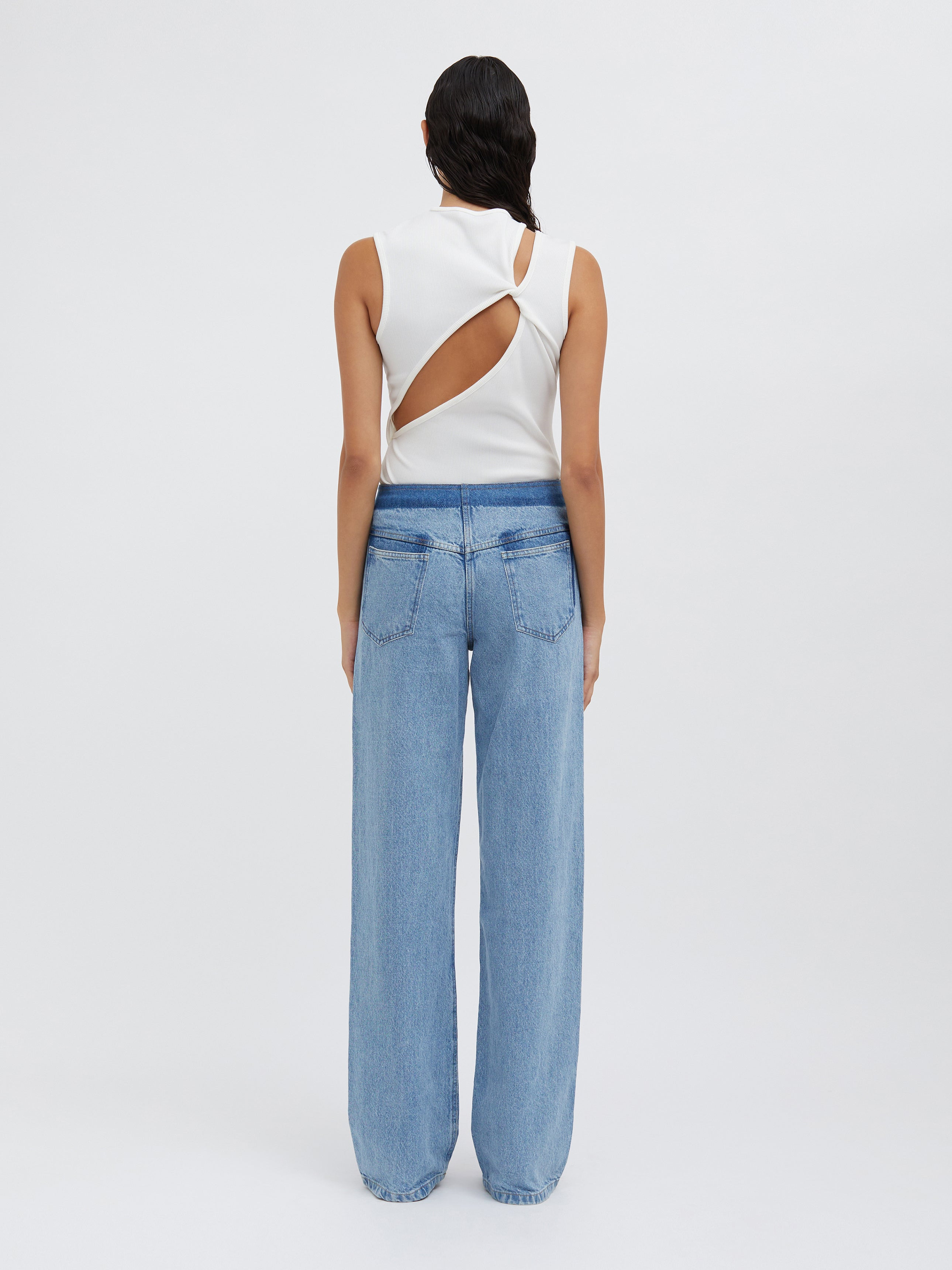 Oblix Twist Tank - 5