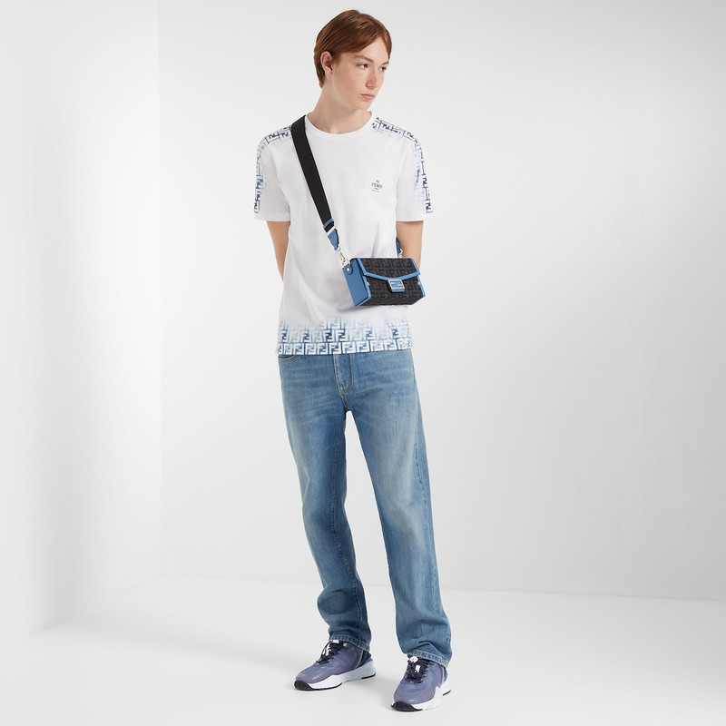 FENDI Soft Trunk Baguette outlook