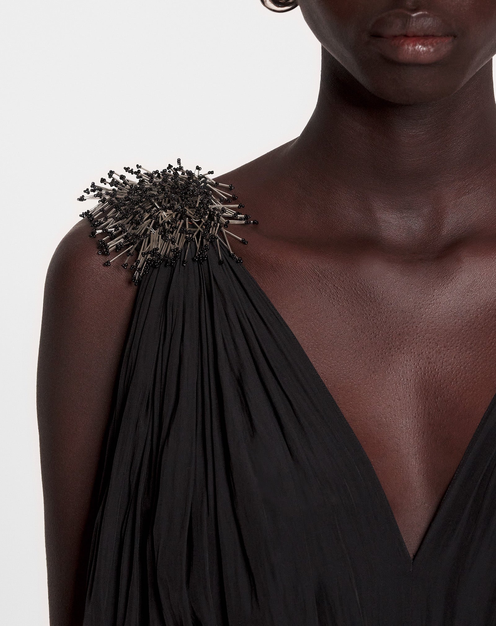 LONG EMBROIDERED CHARMEUSE EVENING GOWN - 5