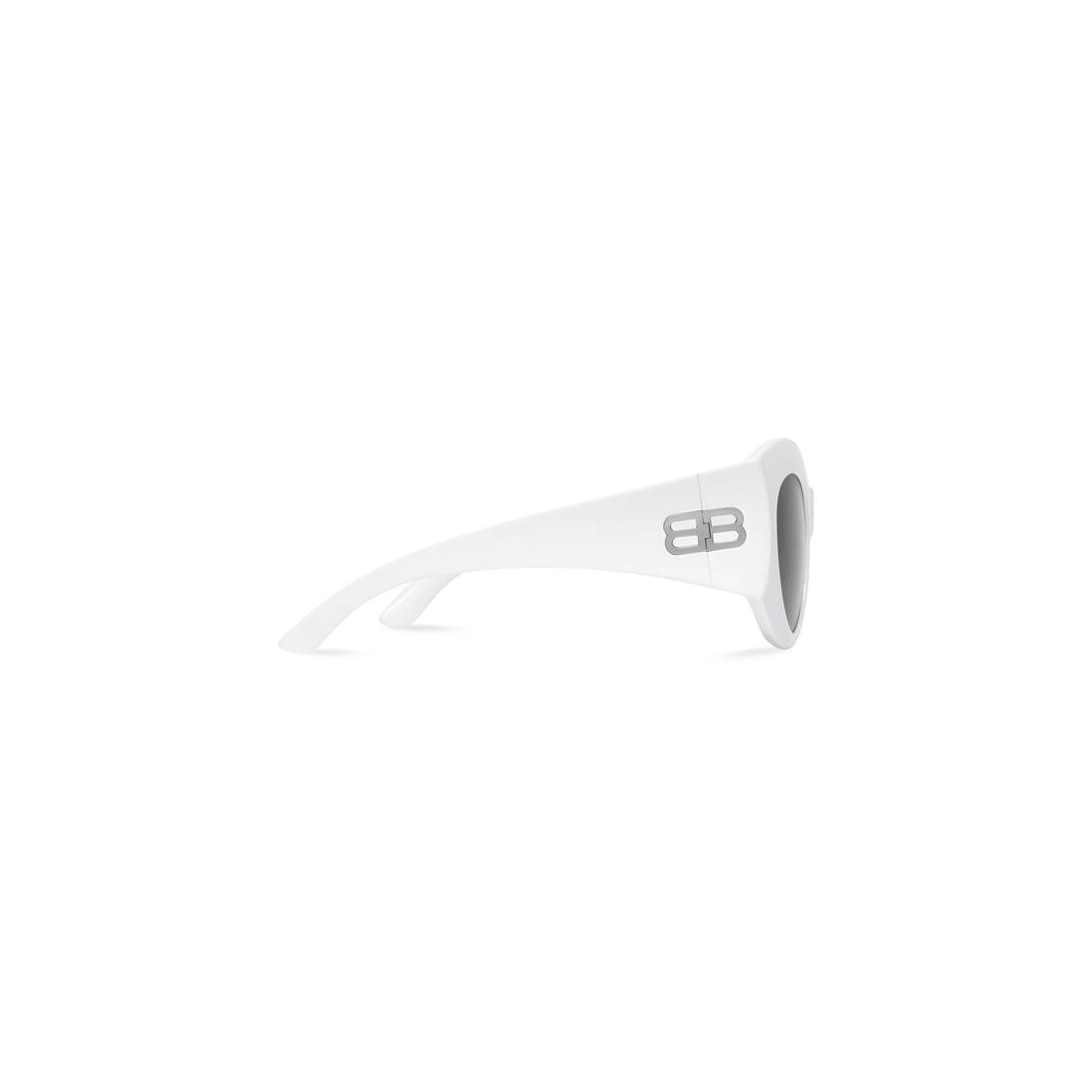 Hourglass Round Sunglasses  in White - 4