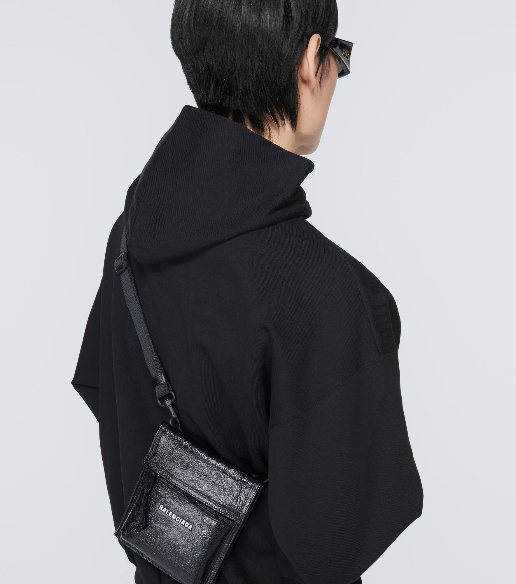 Explorer leather pouch with strap - 3