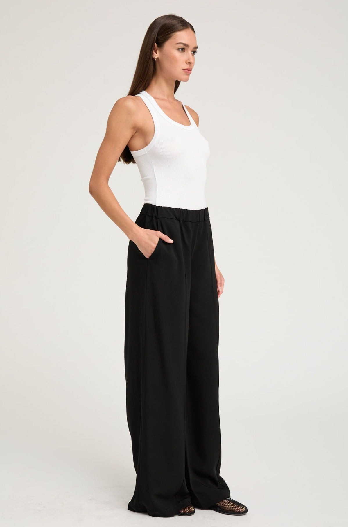BLACK CREPE WIDE LEG PINTUCK TROUSERS - 2