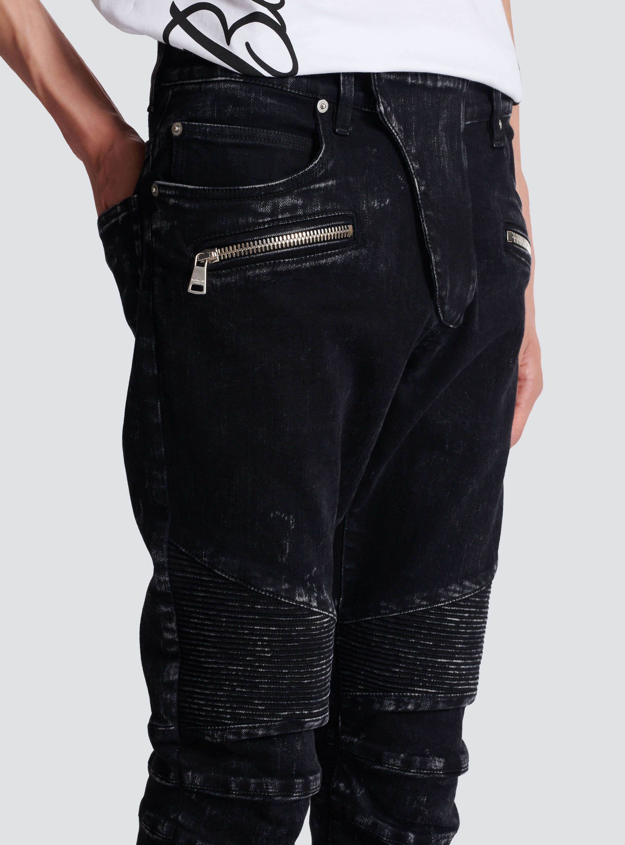 Slim-fit denim jeans with ribbed details - 6