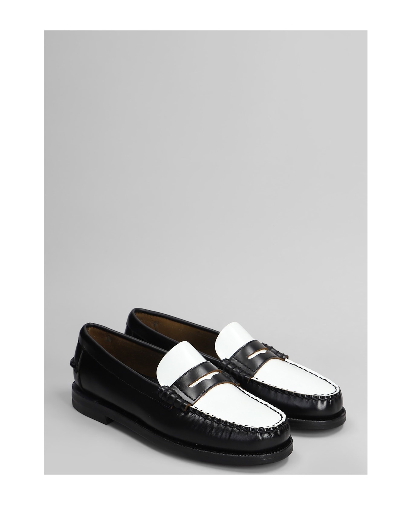 Classic Dan Loafers In Black Leather - 2