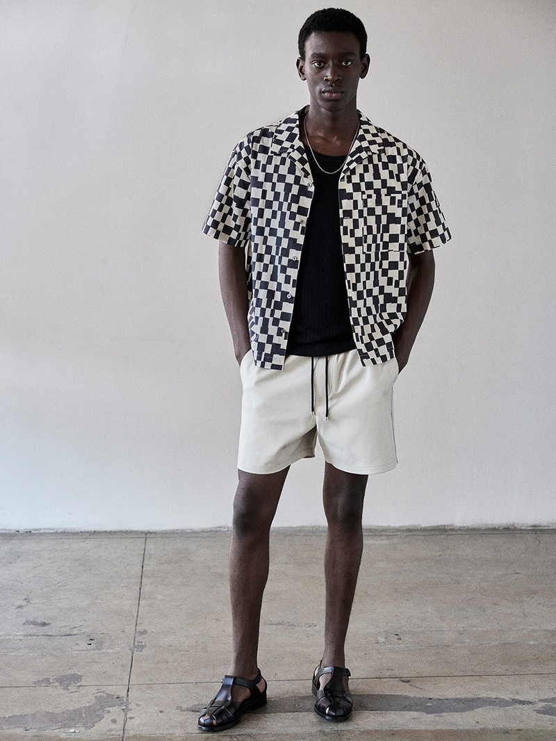 FRAME Leather Volley Short in White Canvas outlook