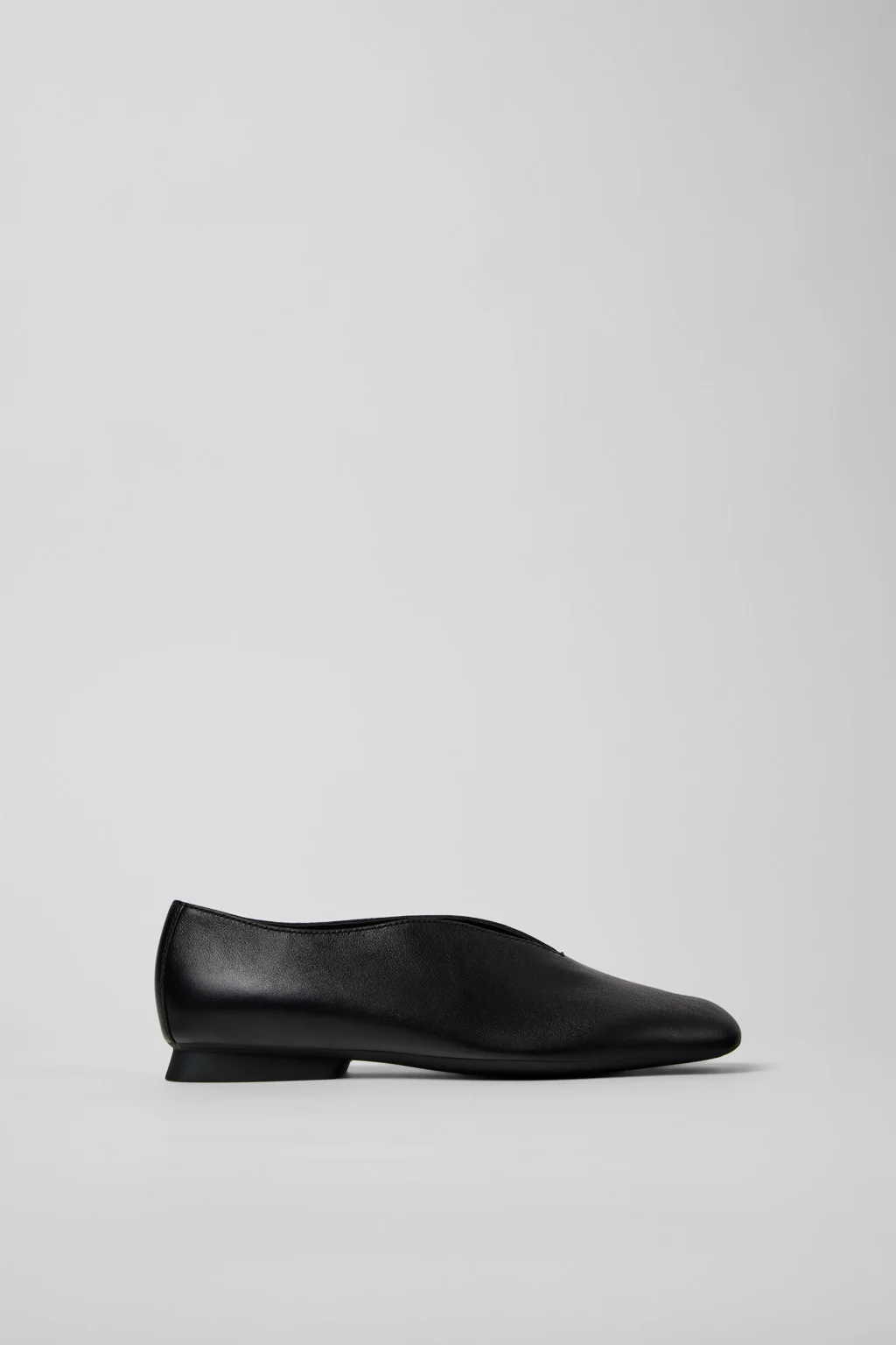 Casi Myra Black Leather Ballerinas for Women. - 1