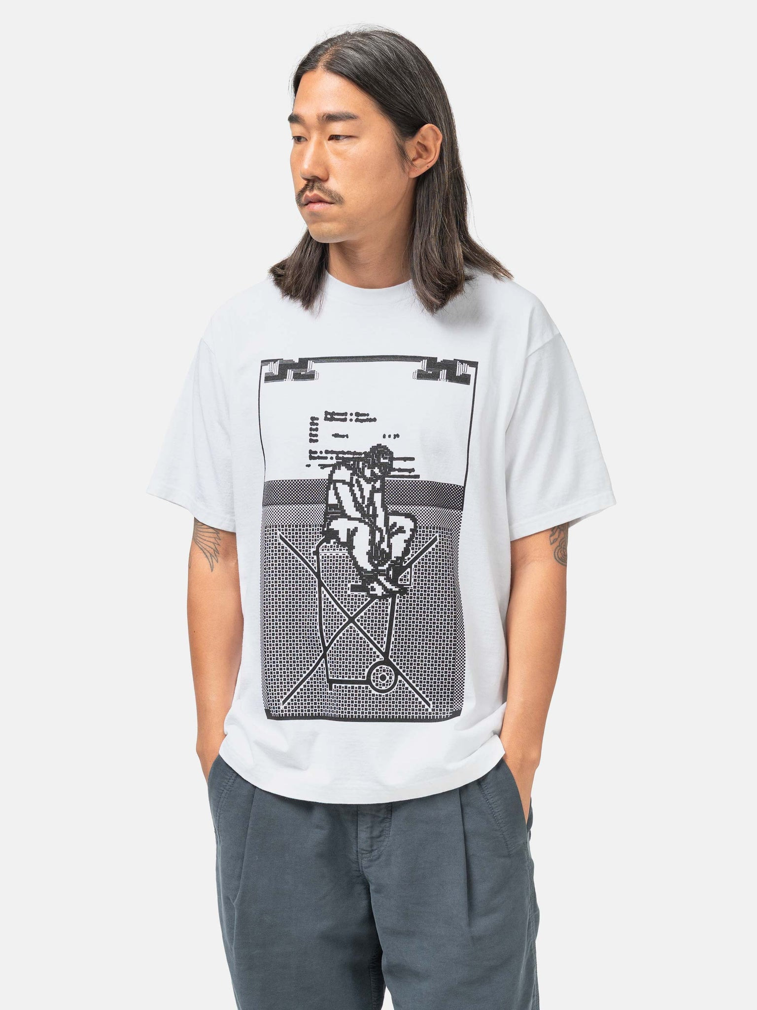 MD C.Esc T White - 4