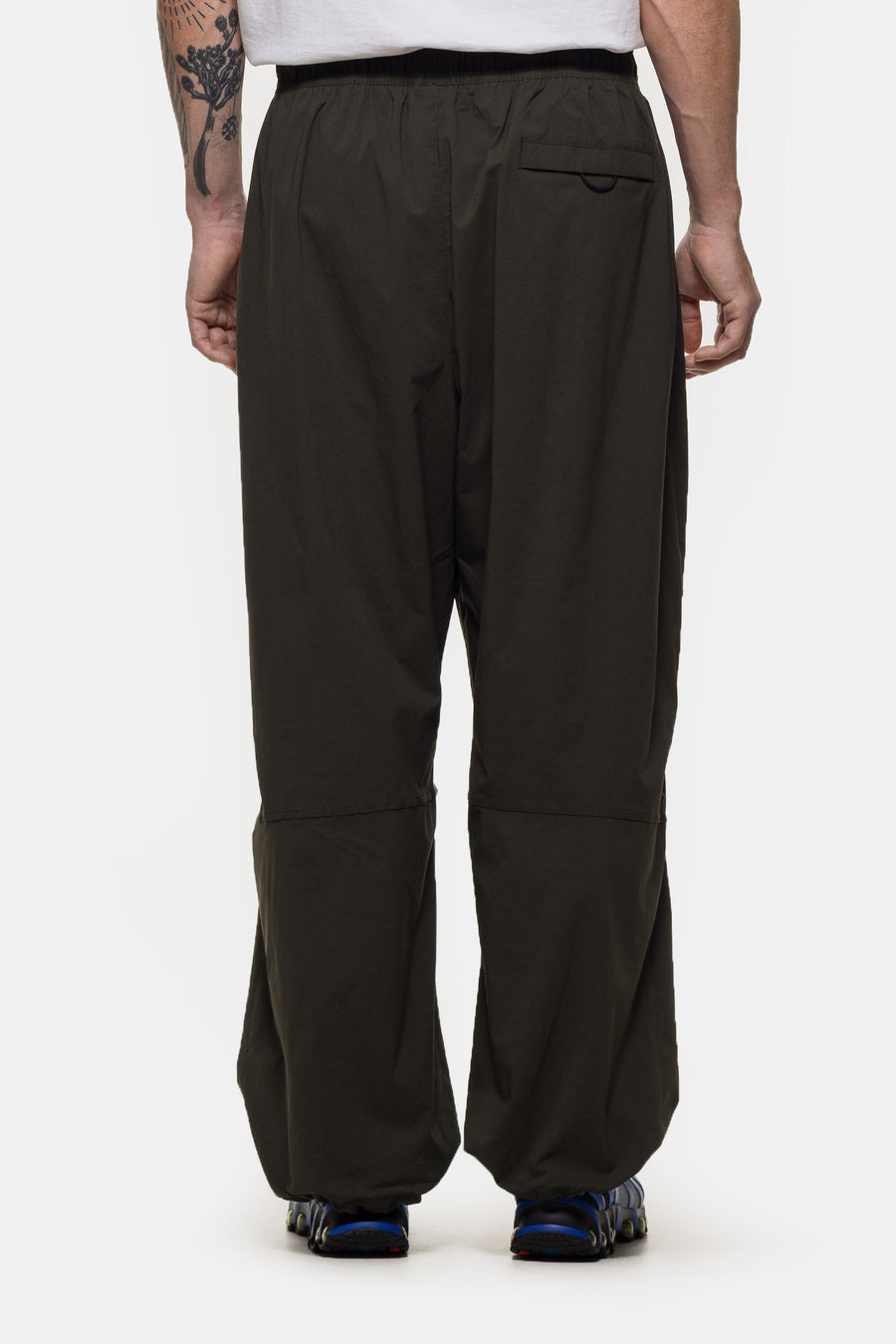 Tech Woven Oversized Pant in Sequoia/Sequoia/Black - 3