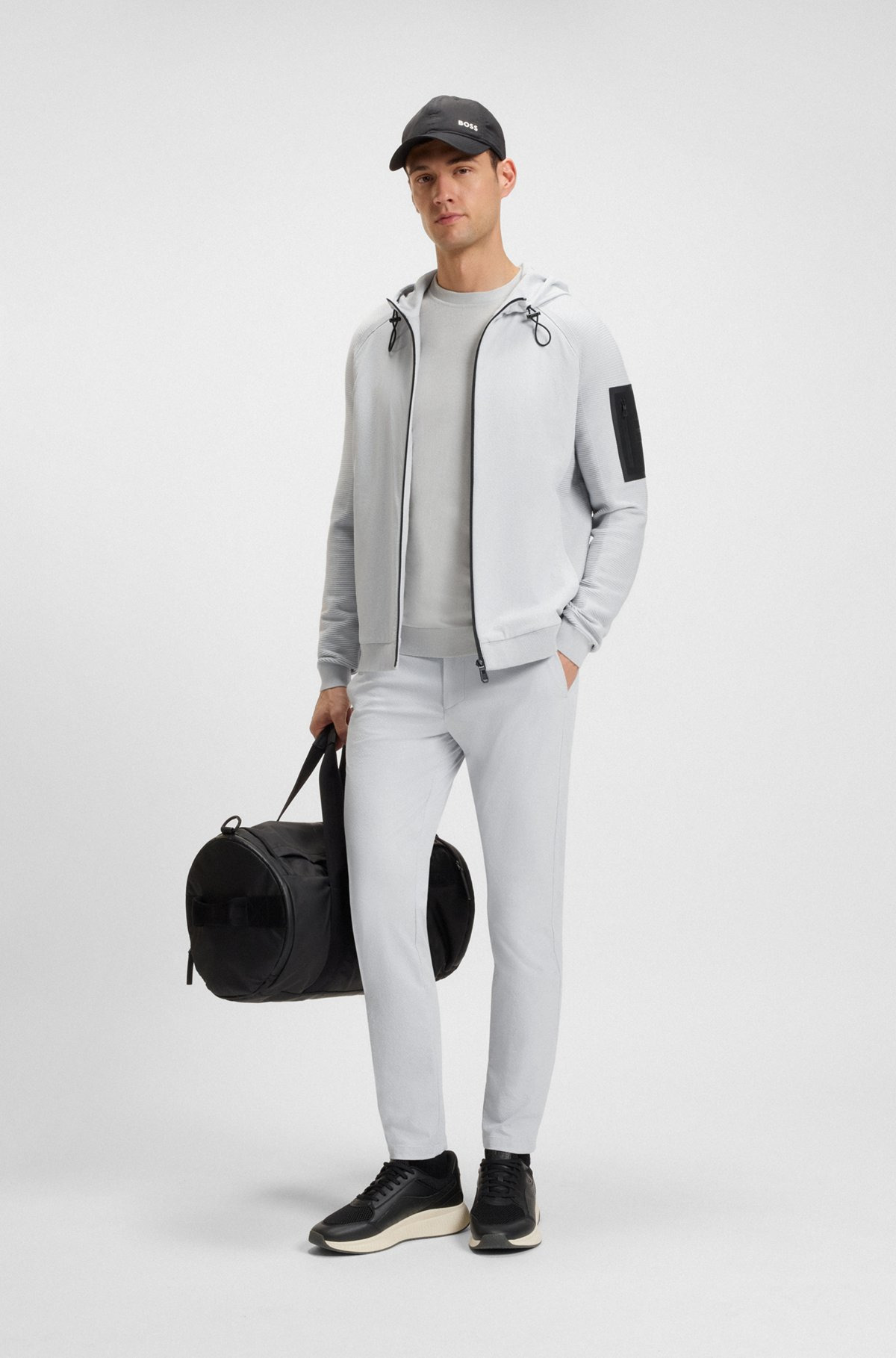 SLIM-FIT CHINOS IN STRETCH SEERSUCKER - 3