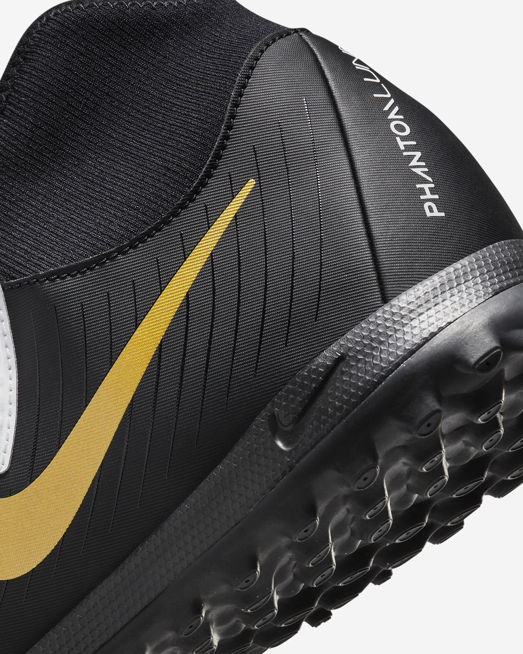 Nike Men's Phantom Luna 2 Academy TF High-Top Soccer Shoes - 8