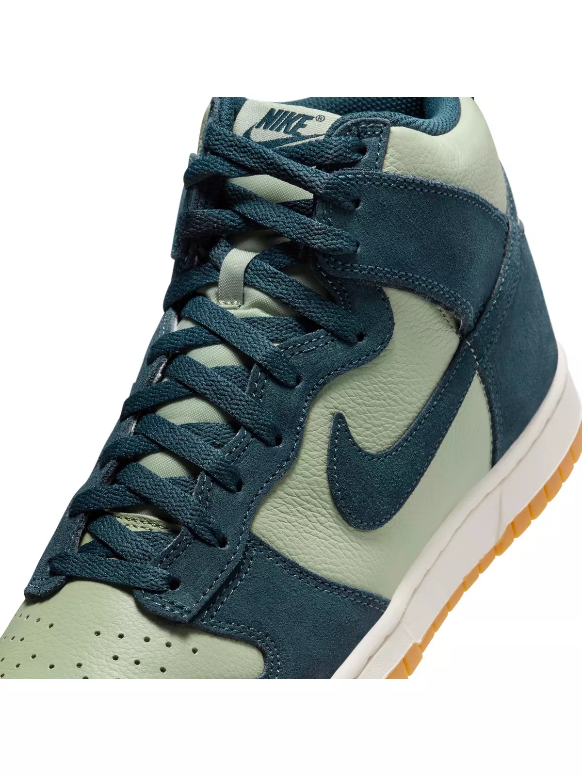 Dunk High "Jade Horizon/Phantom/Gum Yellow/Armory Navy" Men's Shoe - 7