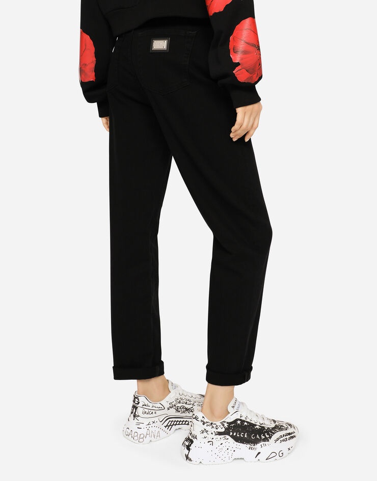 Boyfriend jeans with rips - 4
