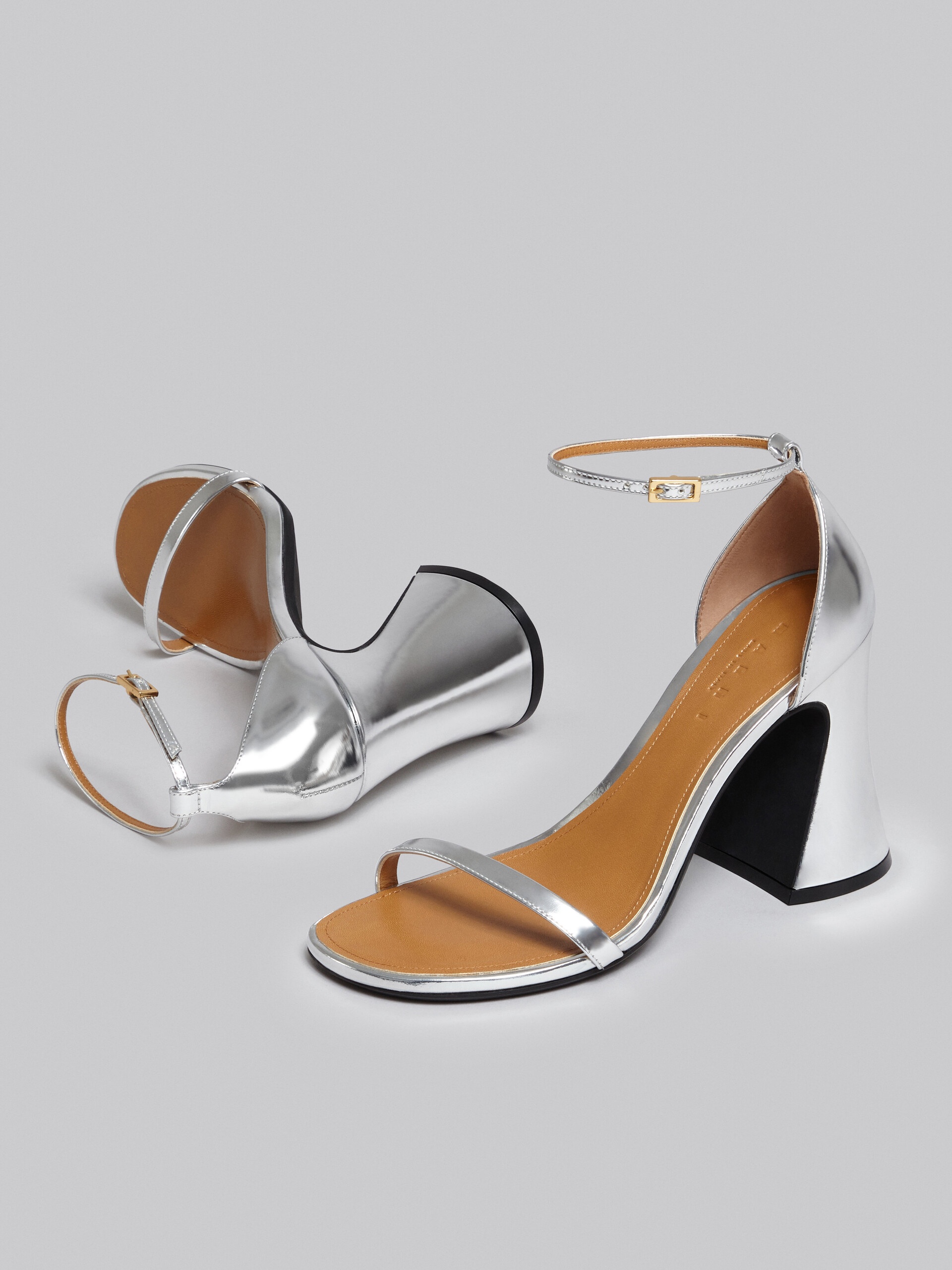 SILVER MIRRORED LEATHER SANDAL - 5