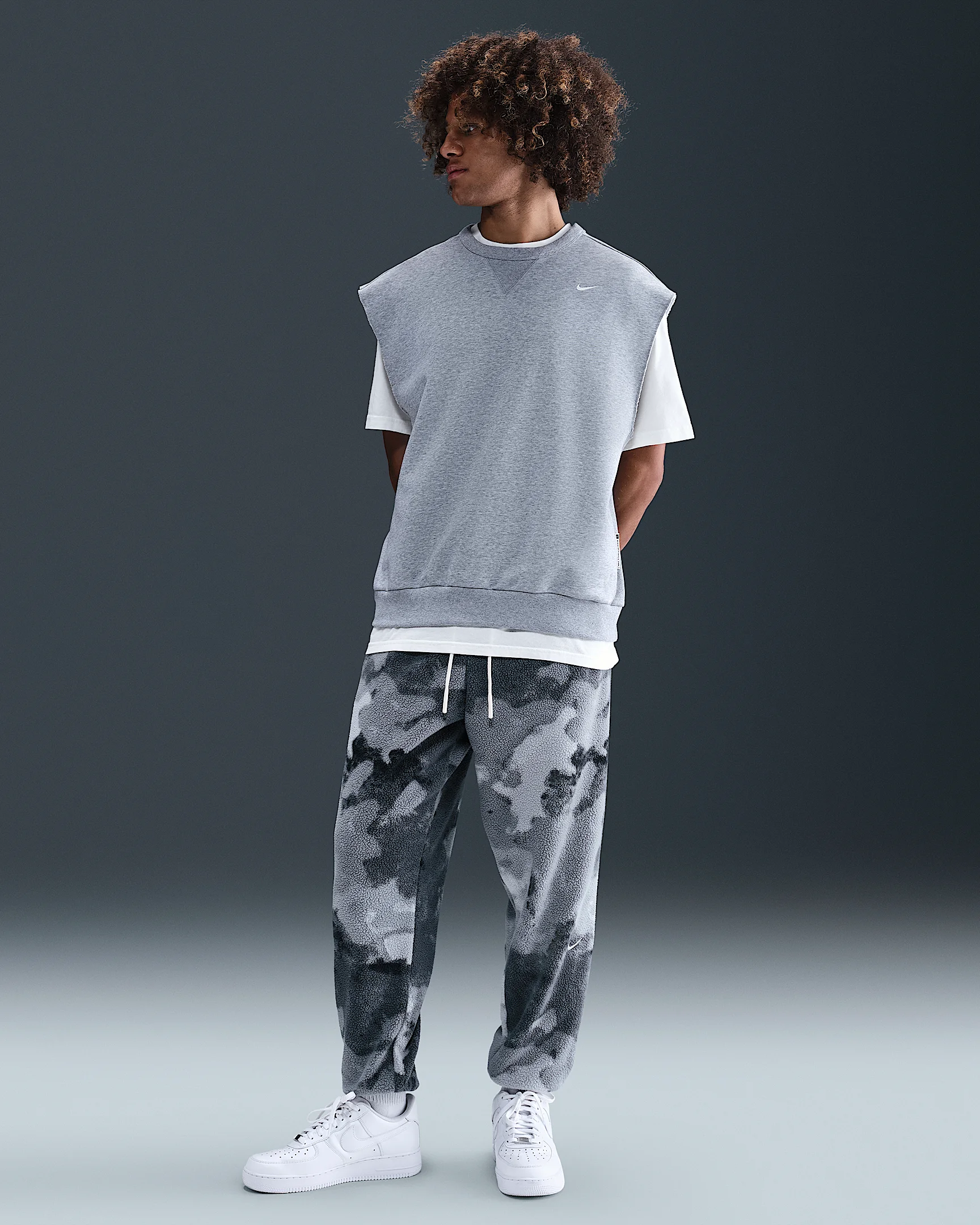 Nike Men's Therma-FIT Sherpa Basketball Pants - 1