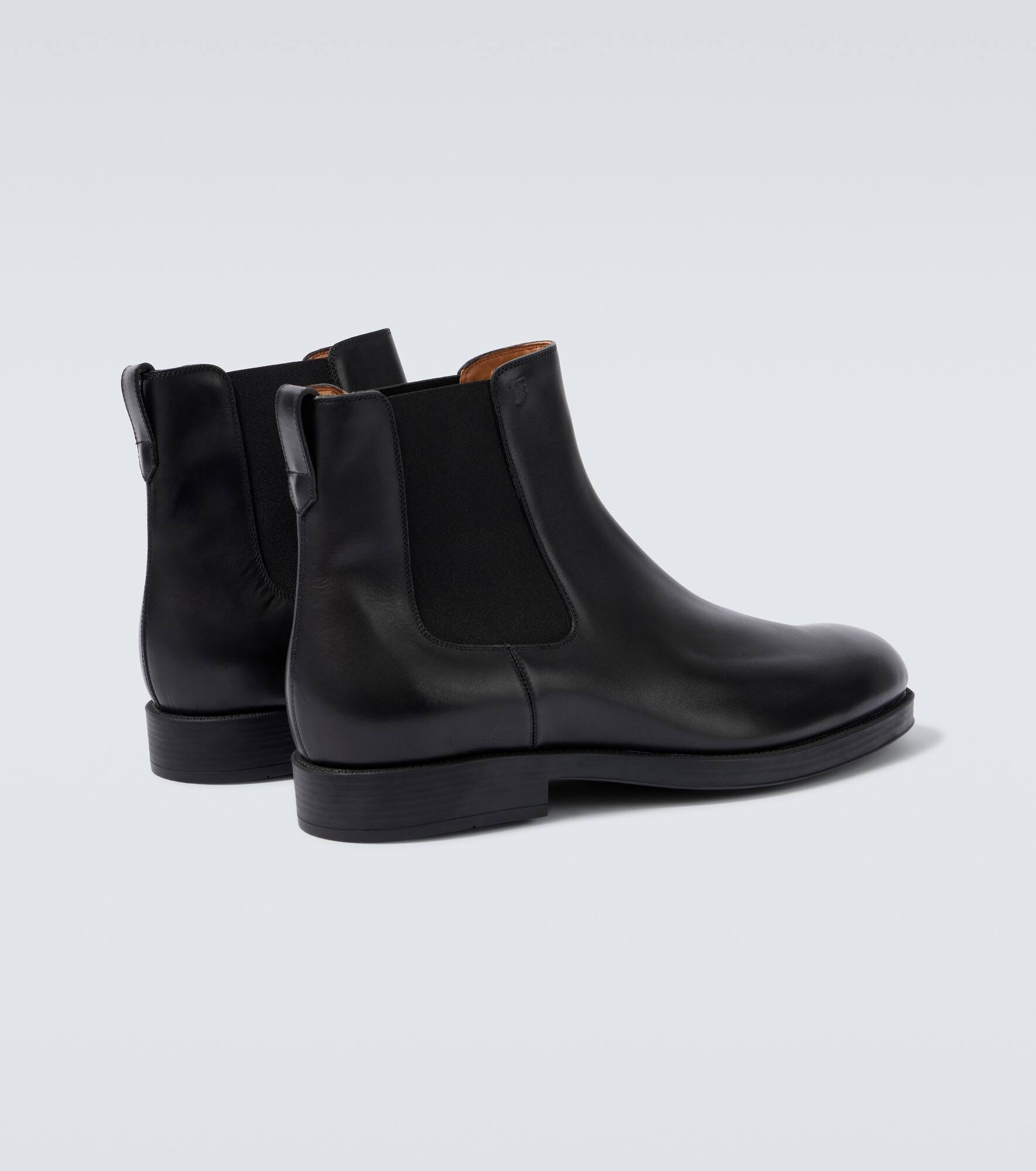 Leather Chelsea boots - 6
