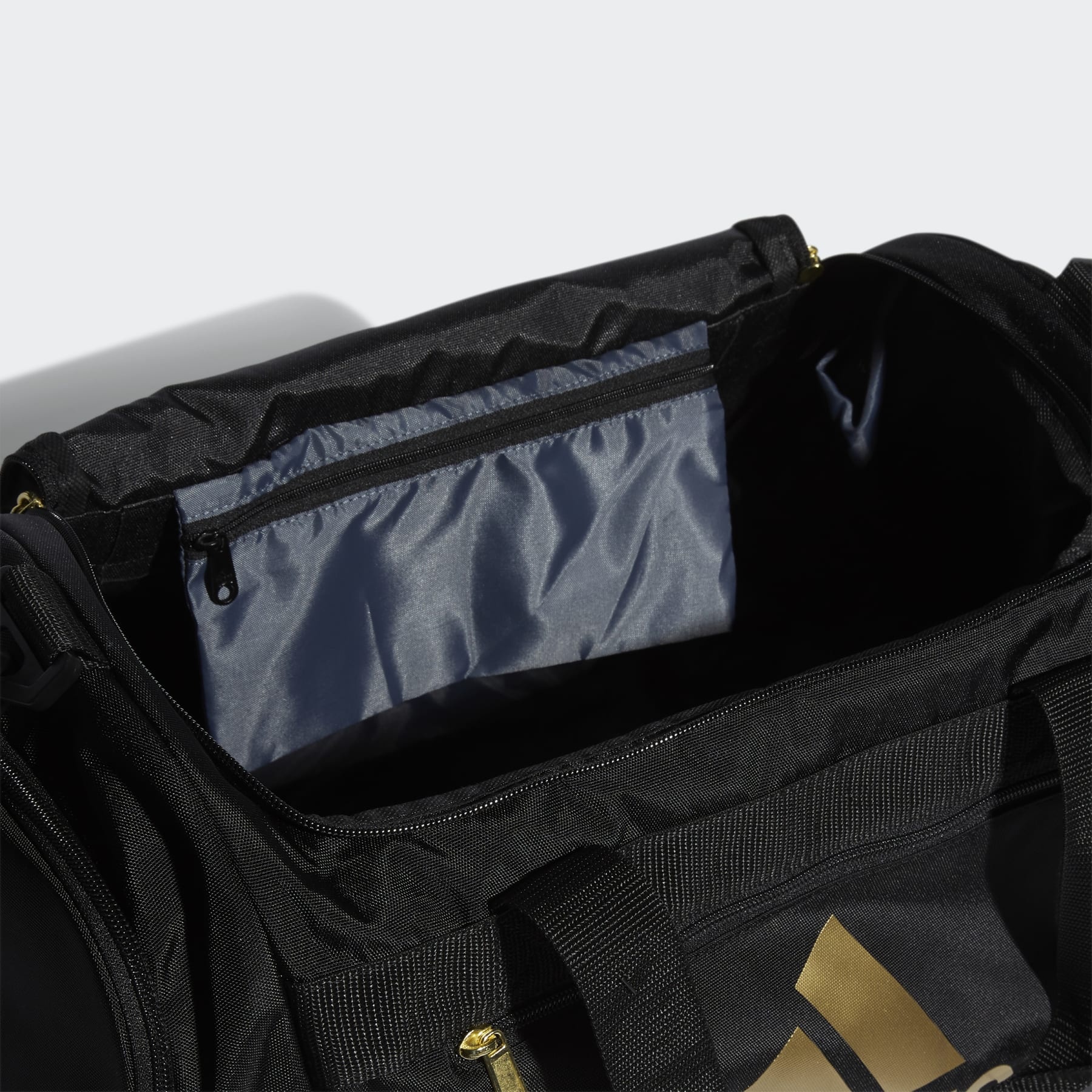 Defender Duffel Bag Small - 5