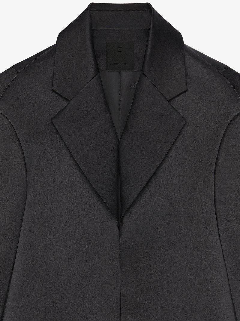 OVERSIZED COAT IN SILK SATIN DUCHESSE 5