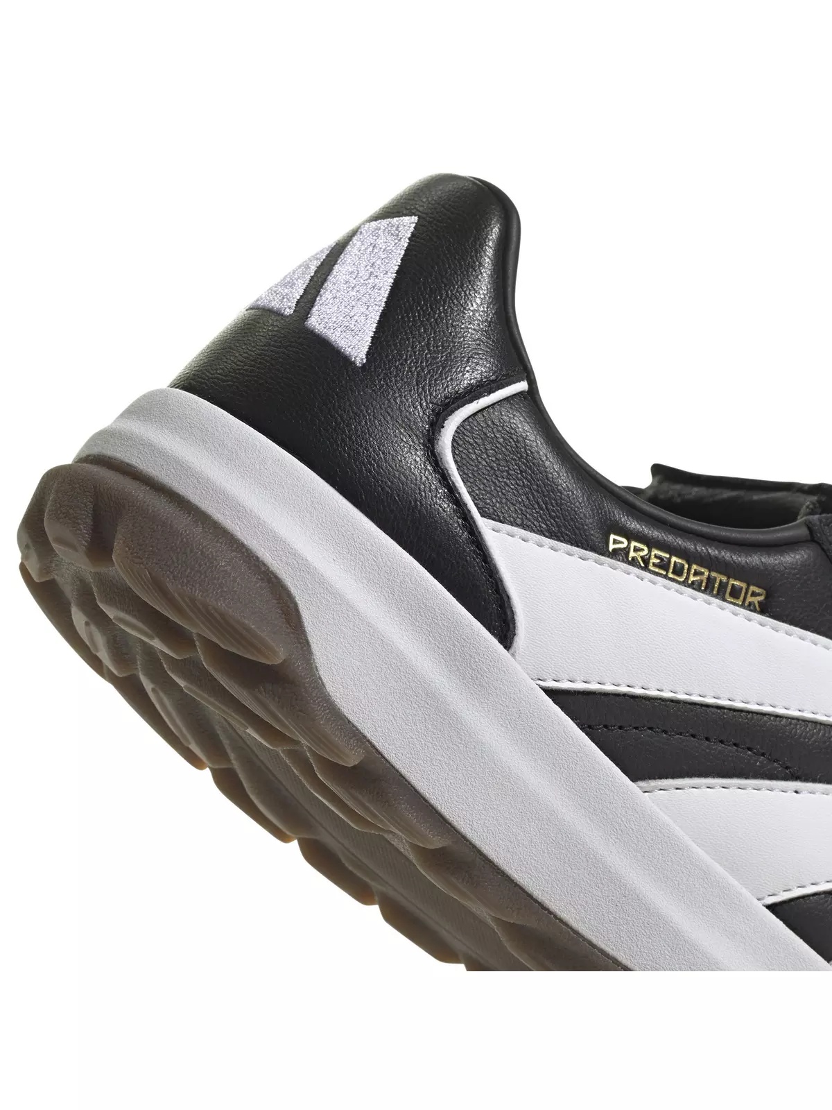 Predator Trainers Turf "Core Black/Ftwr White/Gold Metallic" Unisex Soccer Shoe - 8