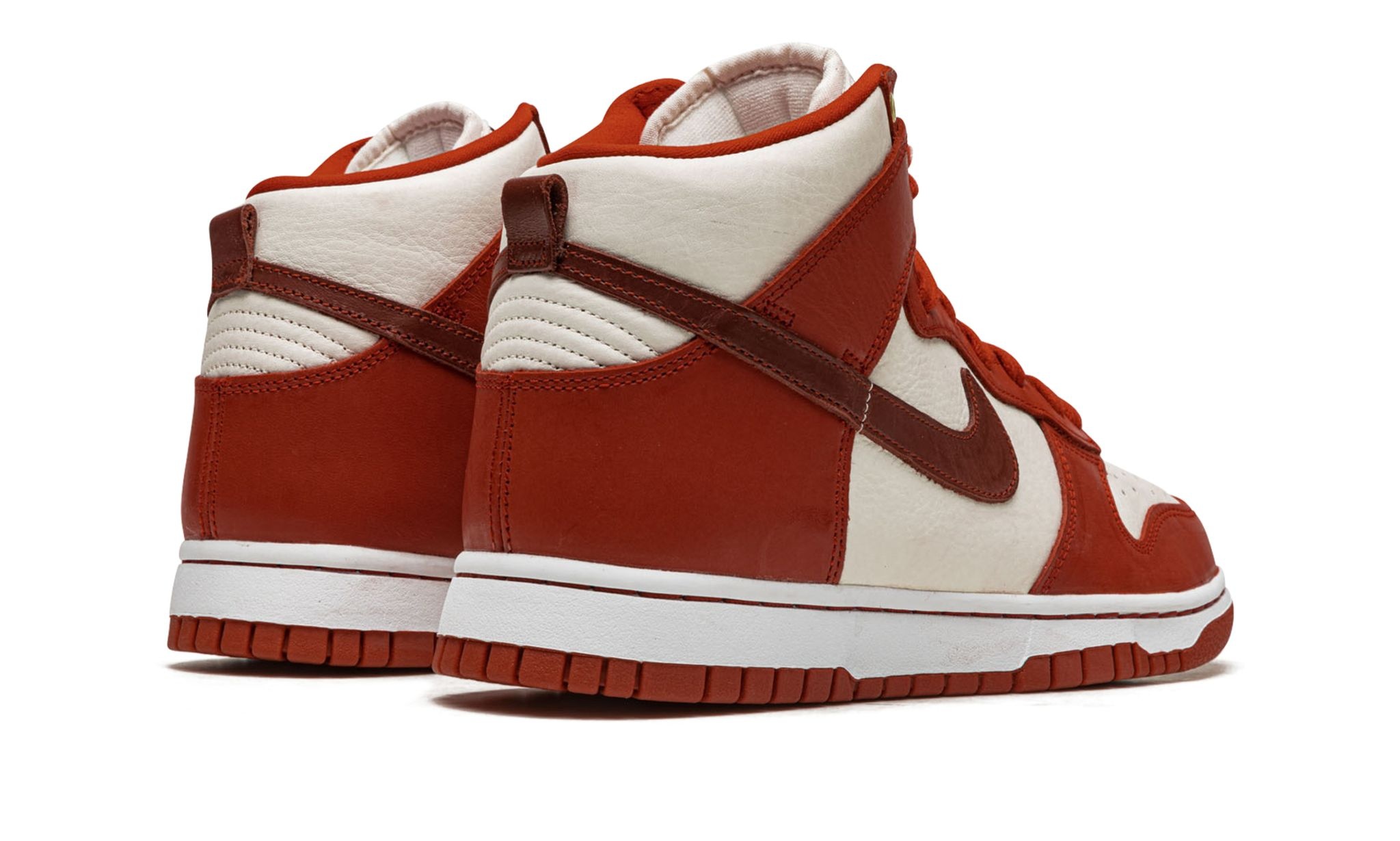 WMNS Dunk High LXX "Cinnabar" - 3