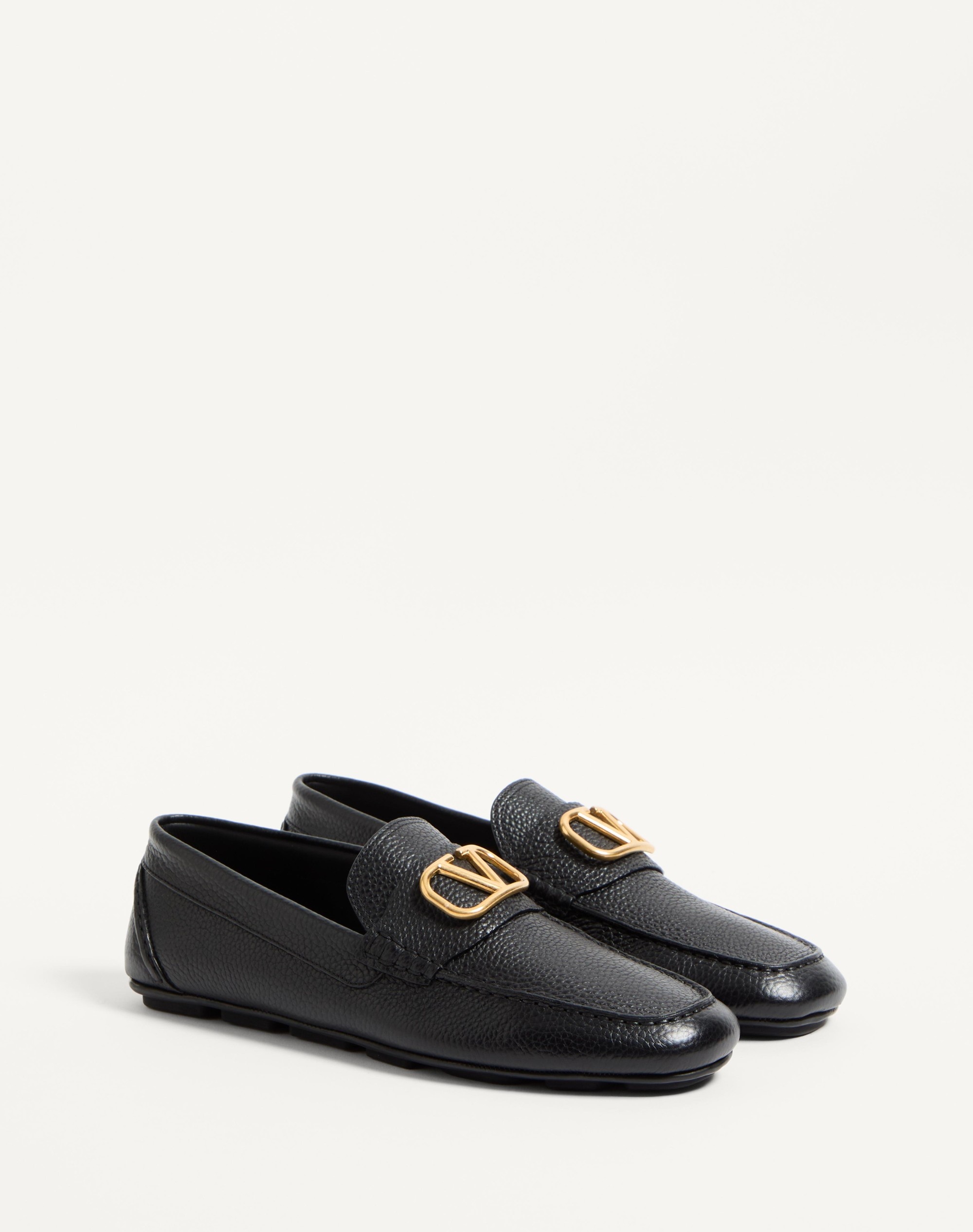 VLOGO SIGNATURE GRAINY CALFSKIN DRIVING SHOE - 2