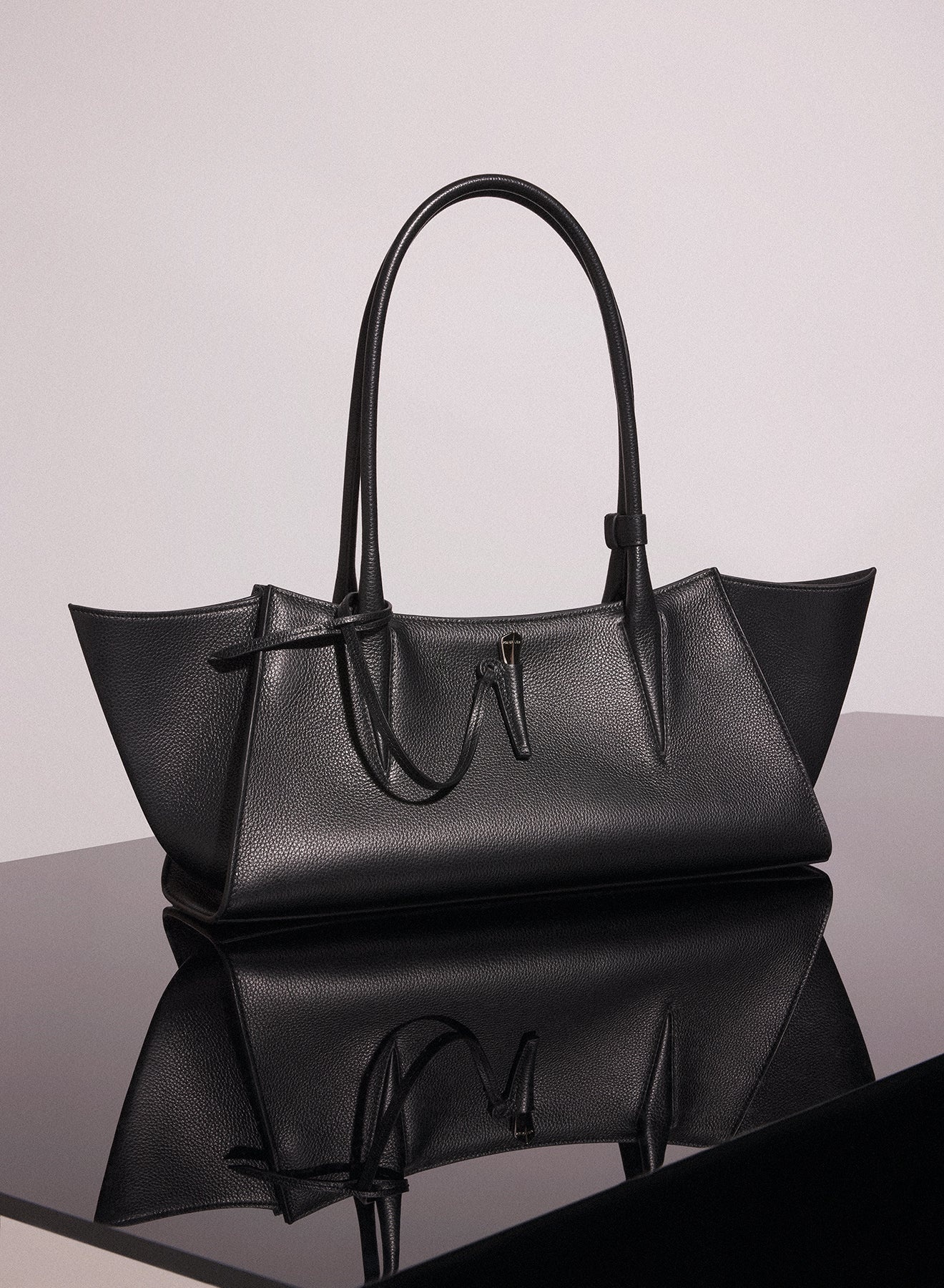 black grainy leather fang bag - 3