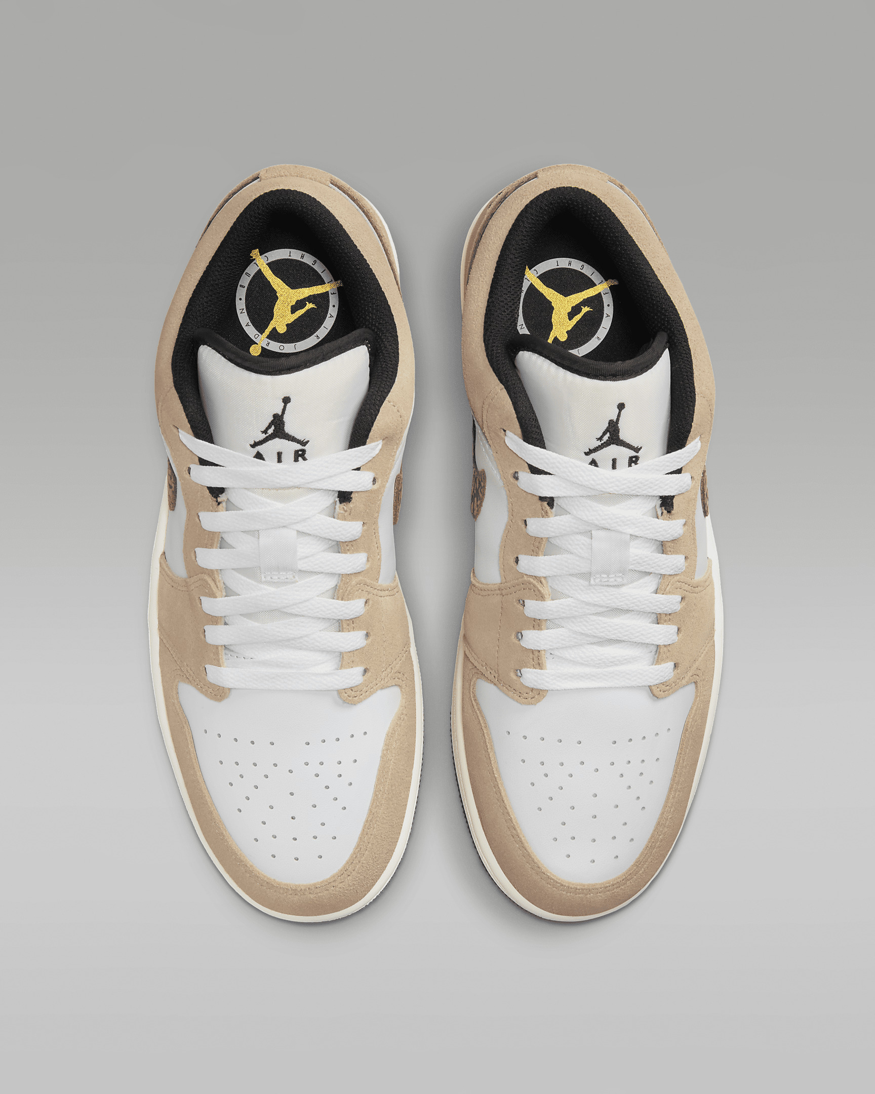 Air Jordan 1 Low SE Men's Shoes - 4