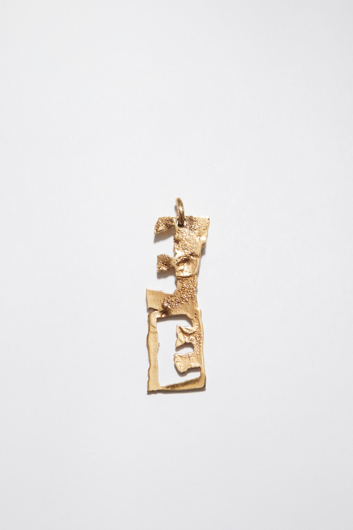 E pendant - Gold - 2