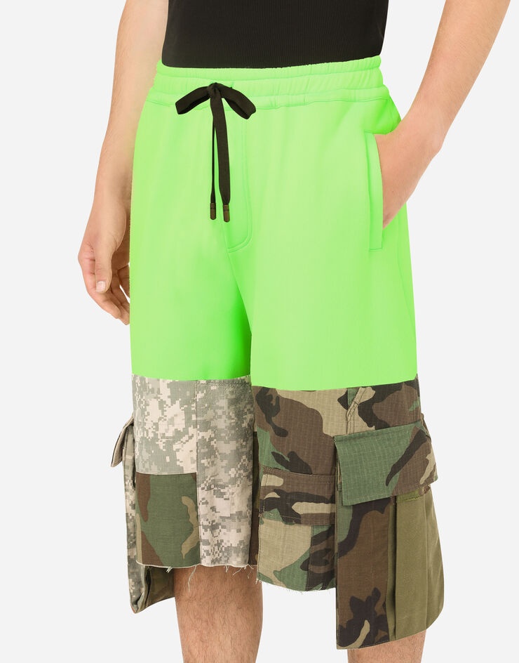 Camouflage patchwork jogging shorts - 4