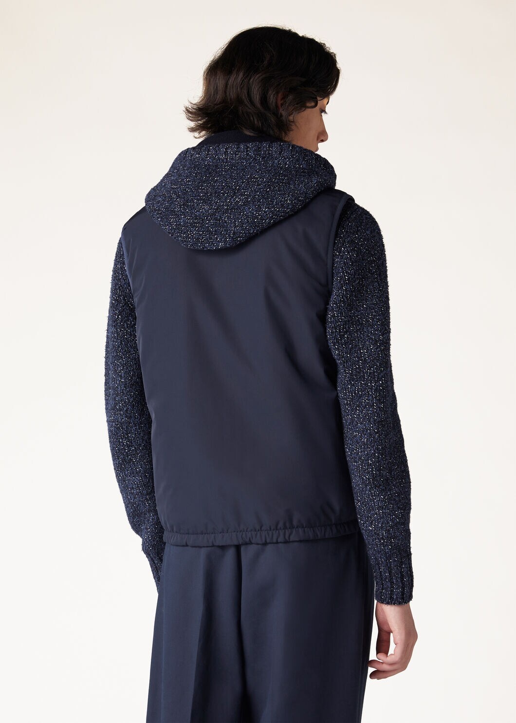 Tauri Vest - 5