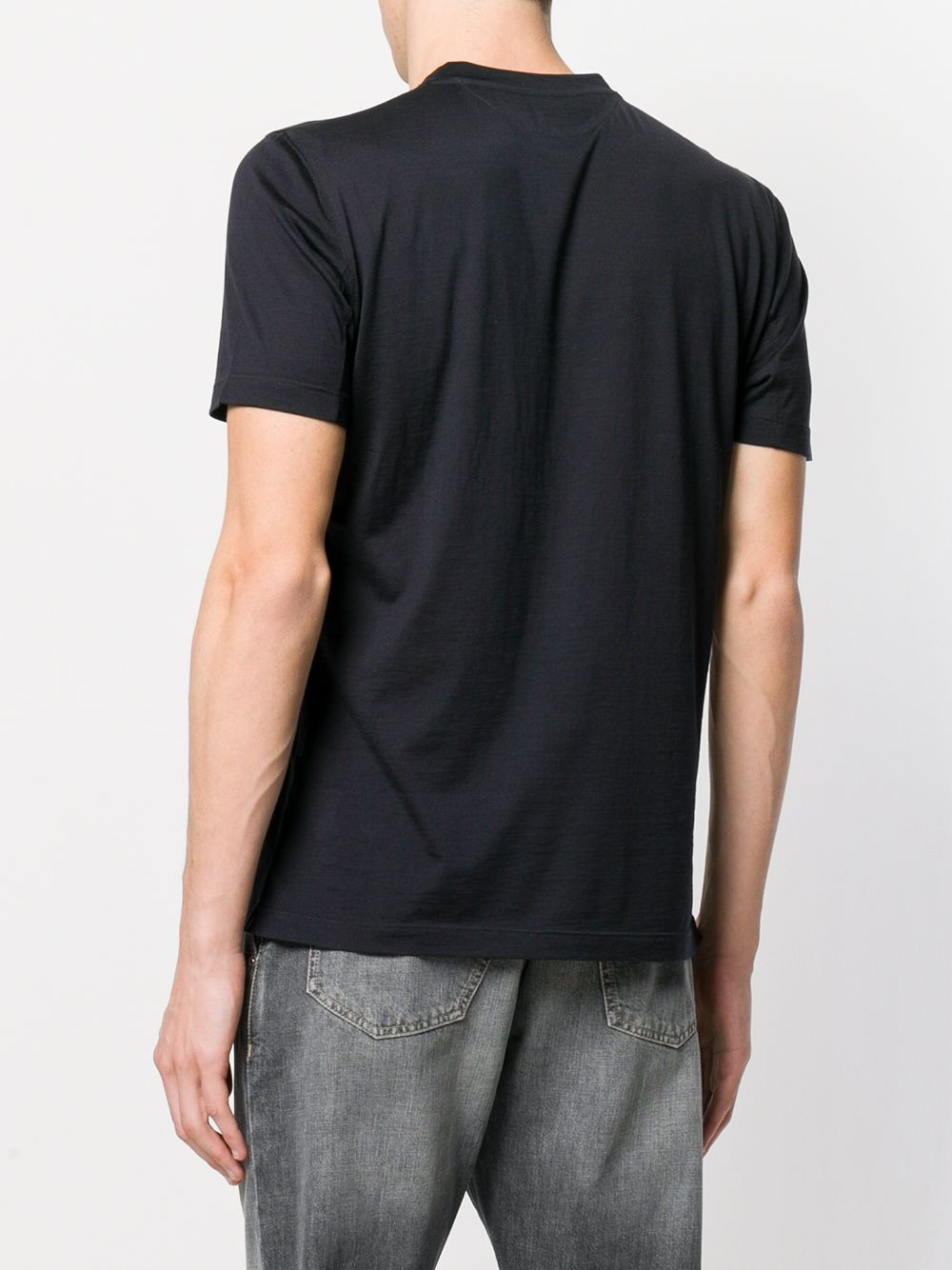 V-neck T-shirt - 4