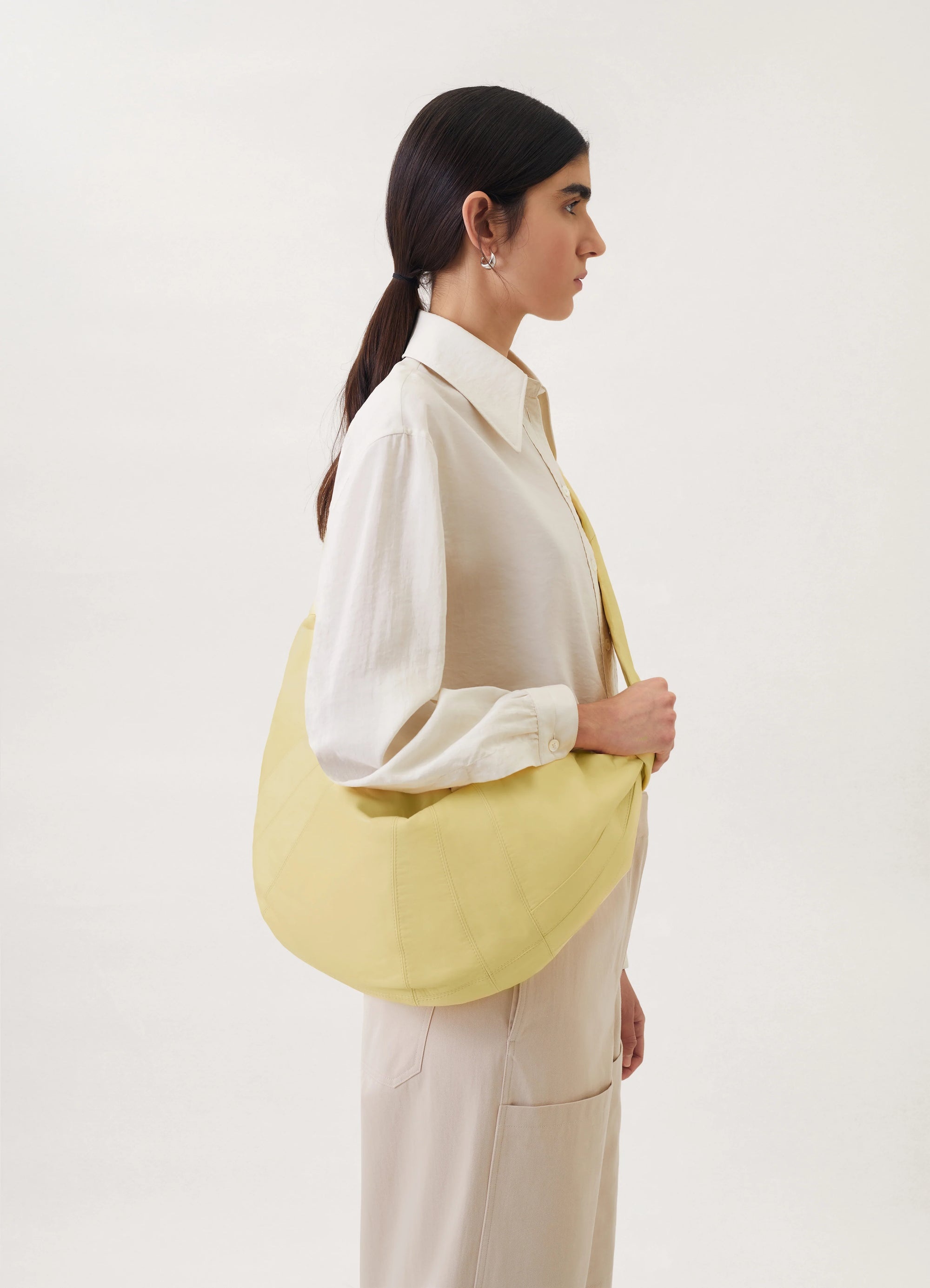 LARGE CROISSANT BAG
SOFT NAPPA LEATHER - 7