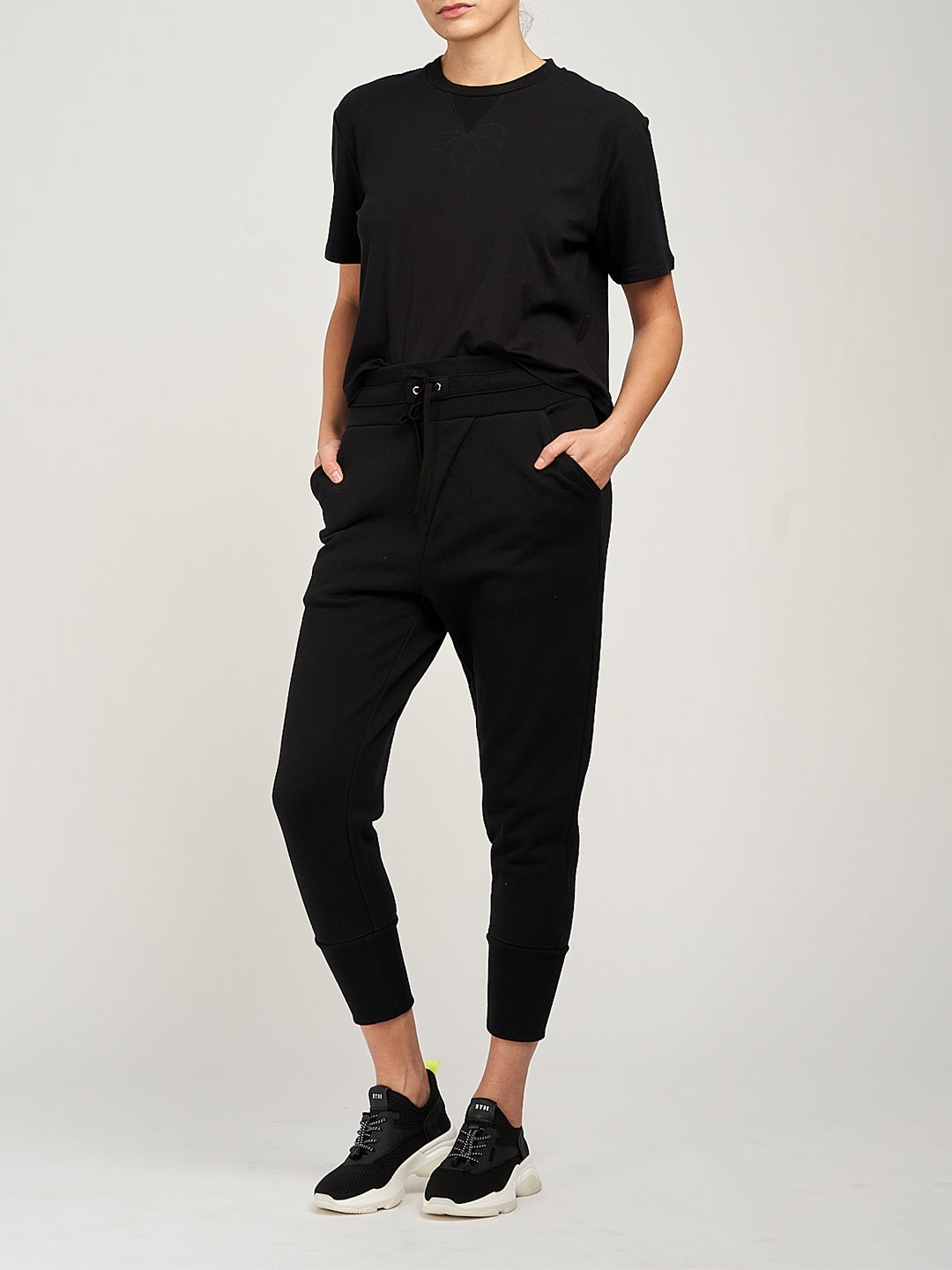 DOMINIQUE TEE - 4