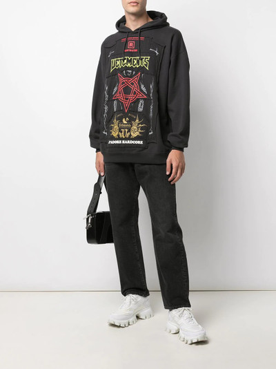 VETEMENTS graphic-print long-sleeve hoodie outlook