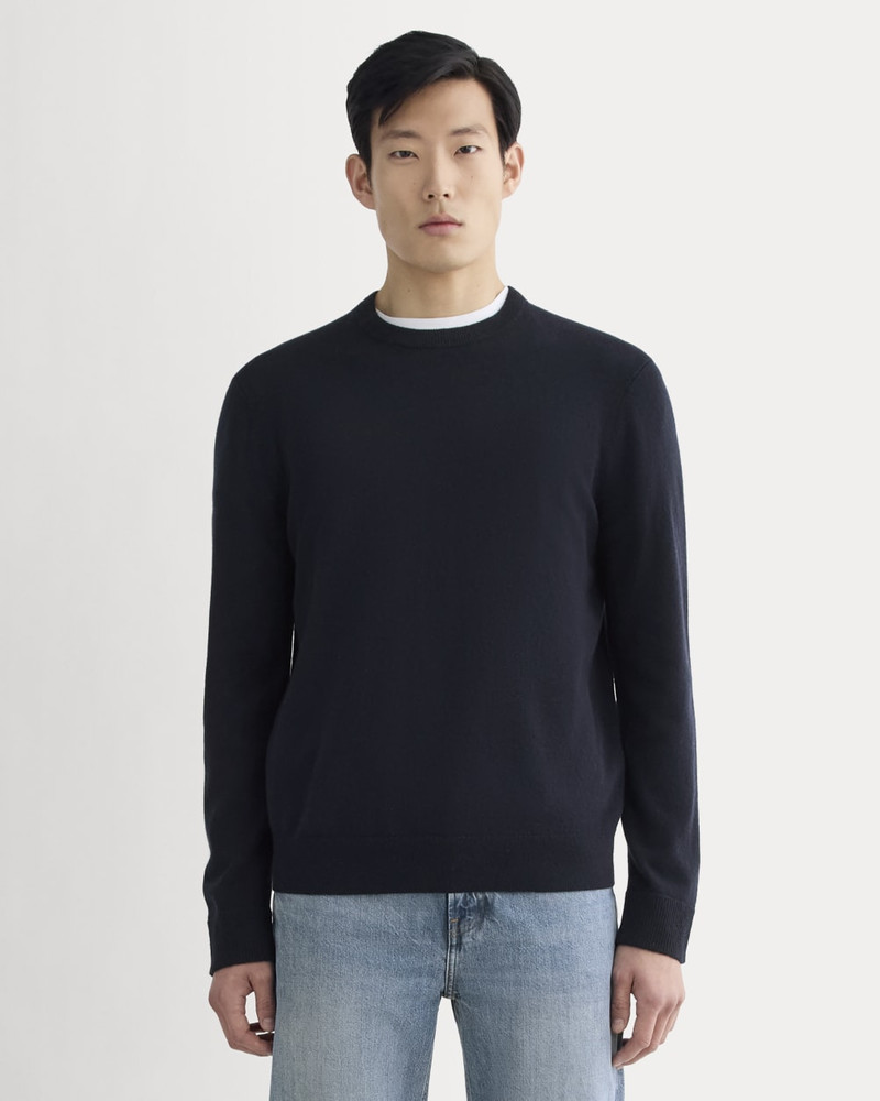 EVERLANE THE CASHMERE CREW outlook