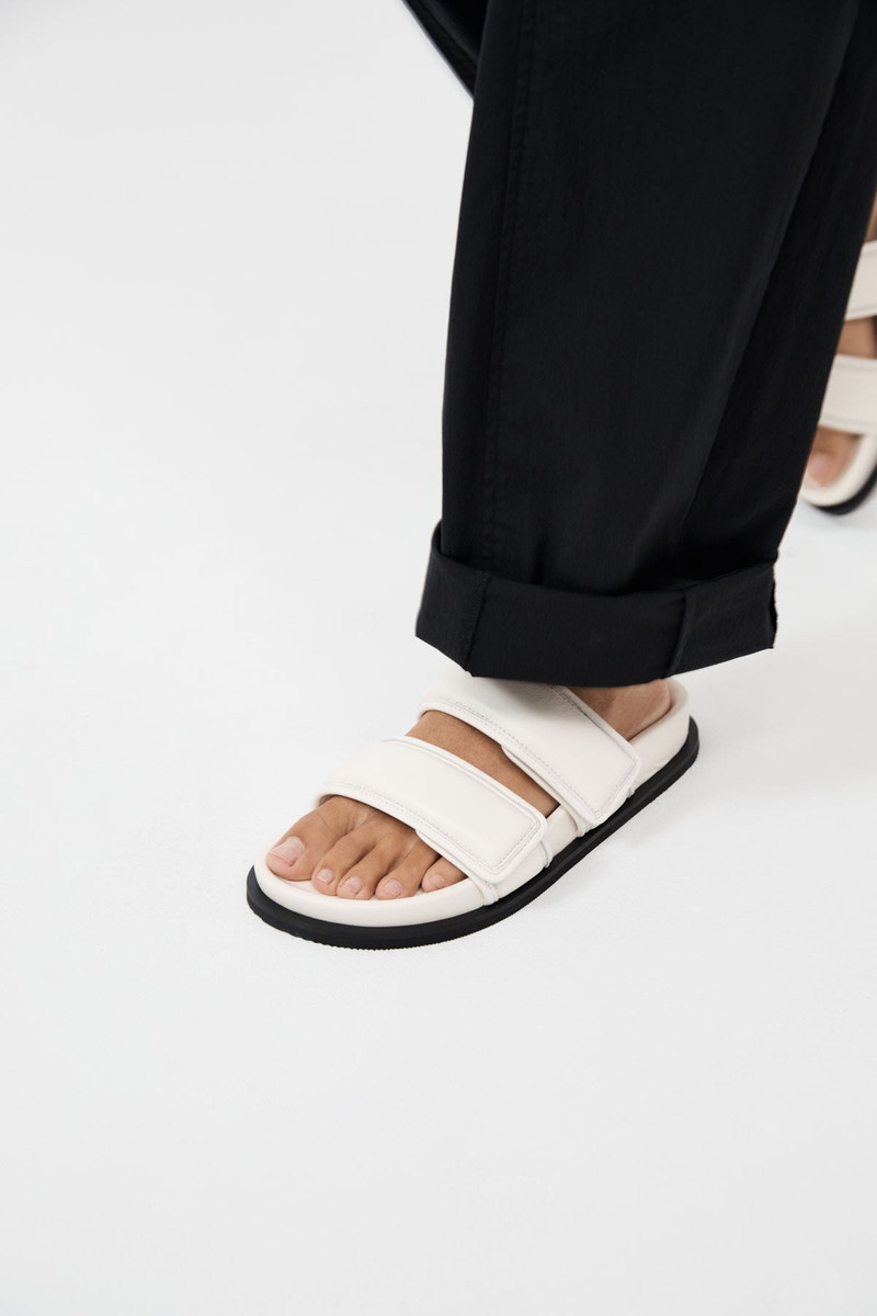 ST. AGNI Quilted Leather Slide - Tofu outlook