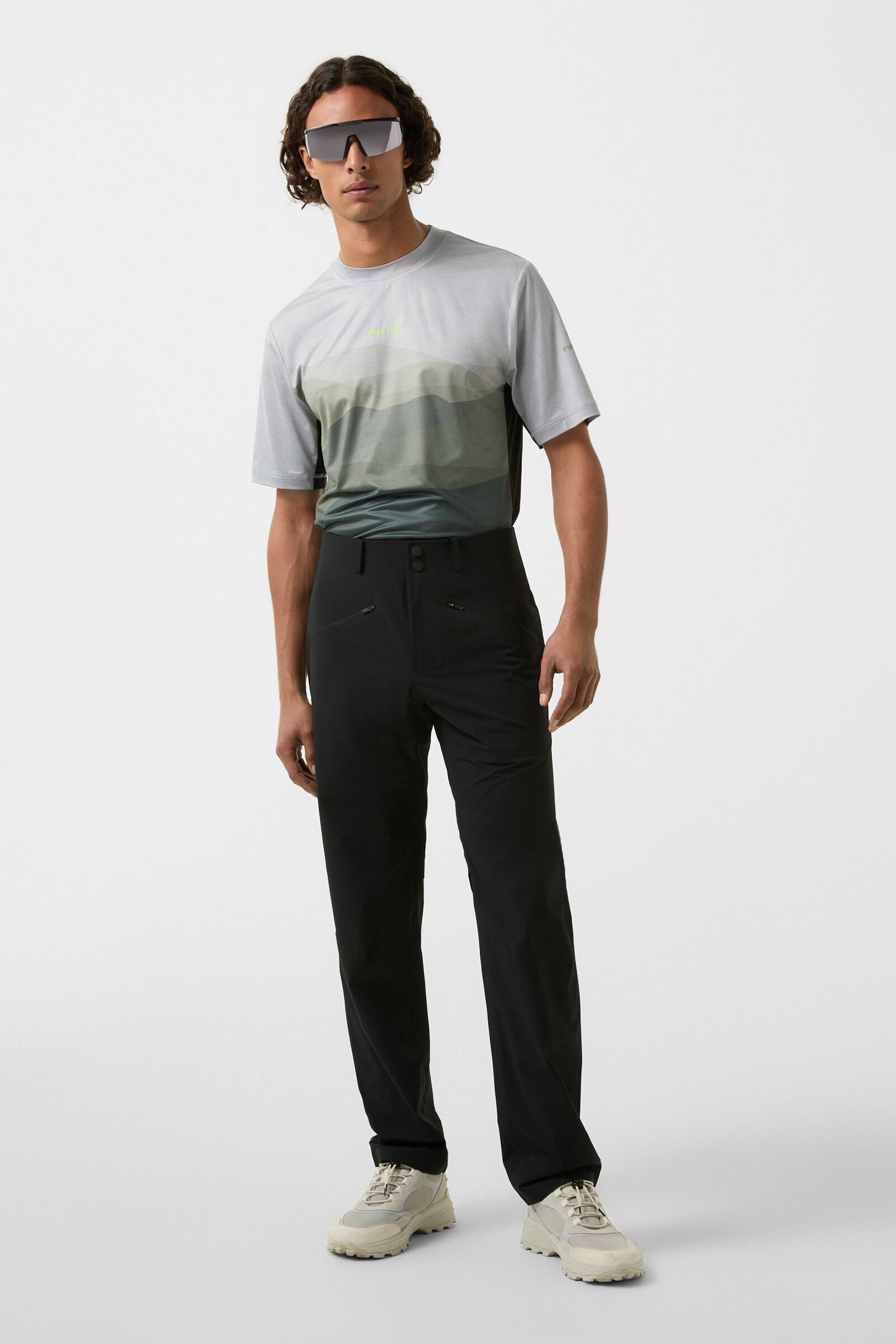 Beat functional pants in Black - 4