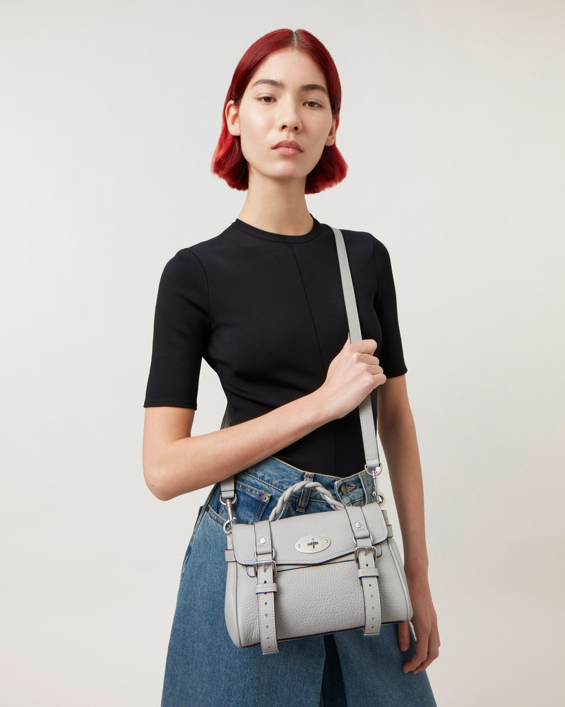 Mini Alexa Pale Grey Heavy Grain 6