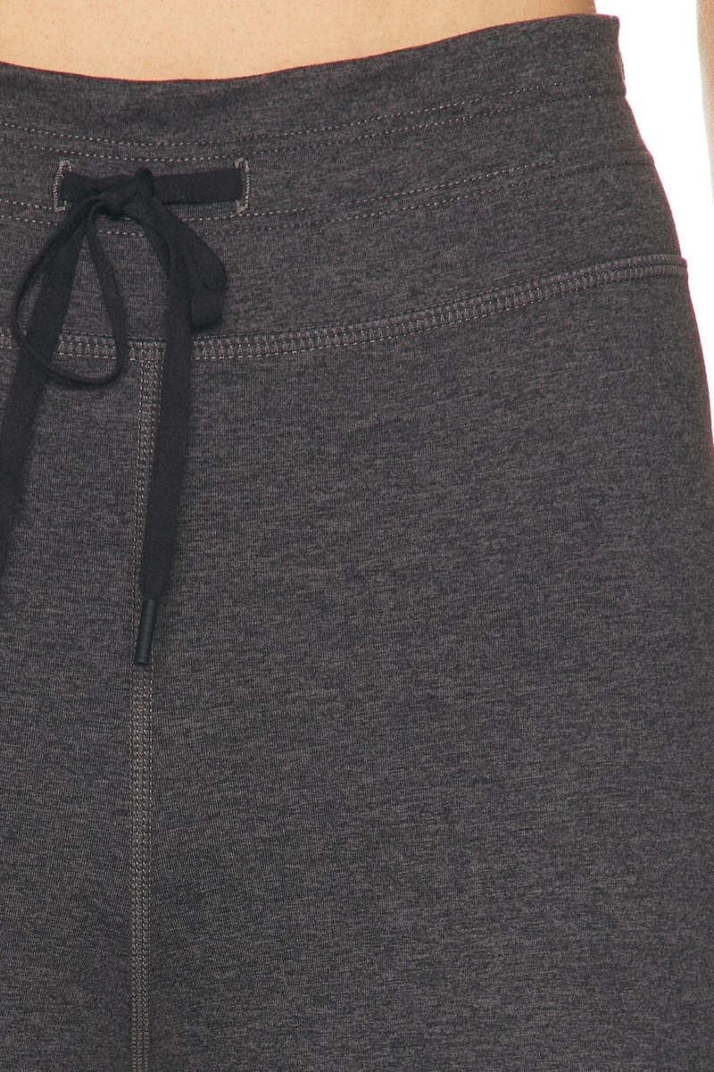 THE UPSIDE Moondance 25" Midi Legging outlook