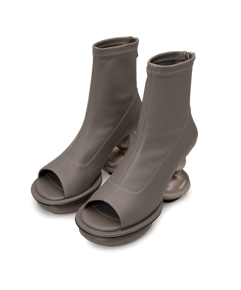 Duck Heel Boots 21