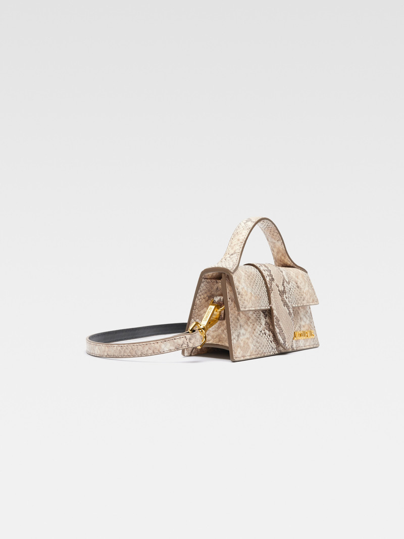 JACQUEMUS Le Bambino outlook
