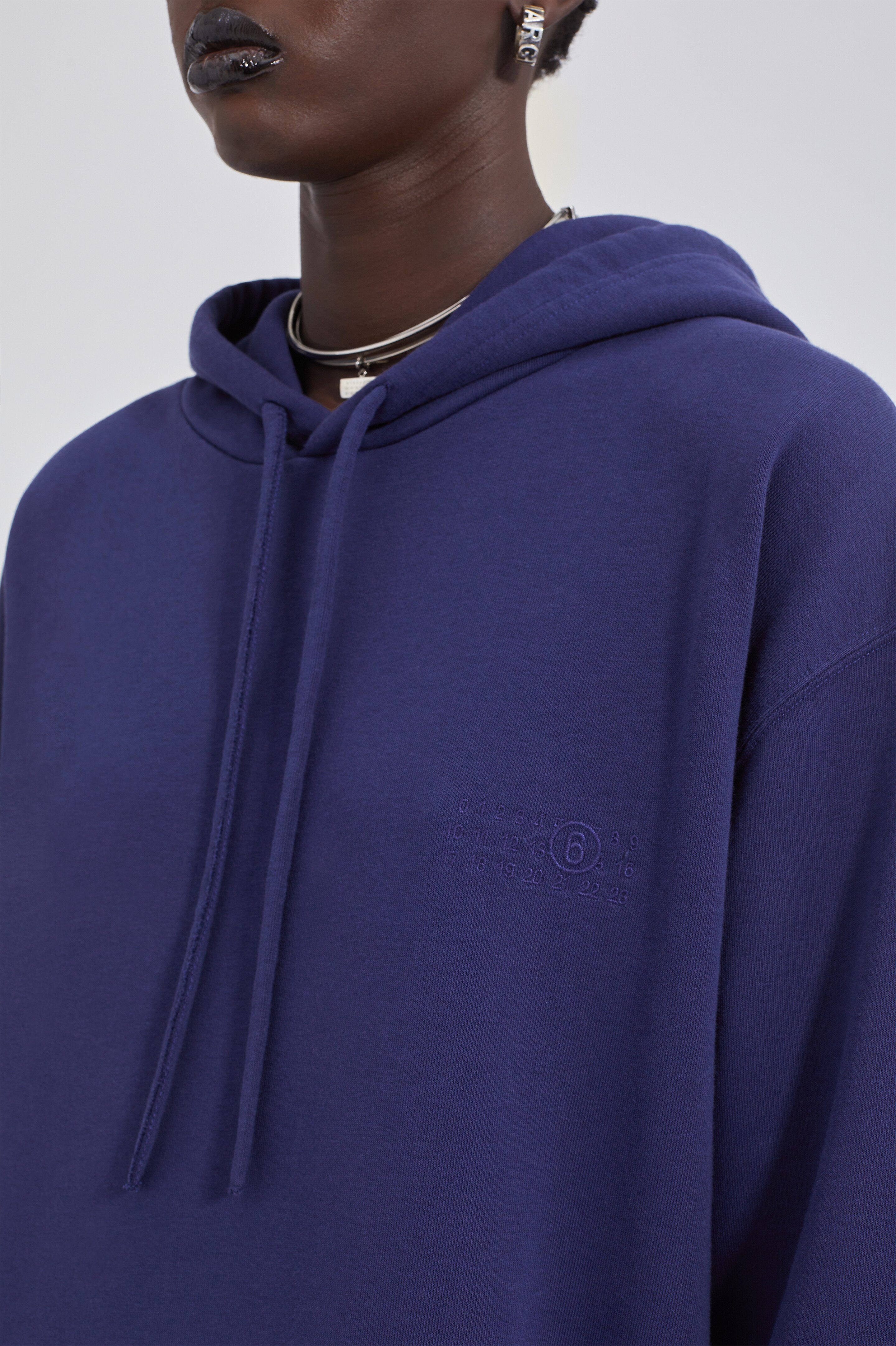 Long-sleeve hooded sweatshirt - 5